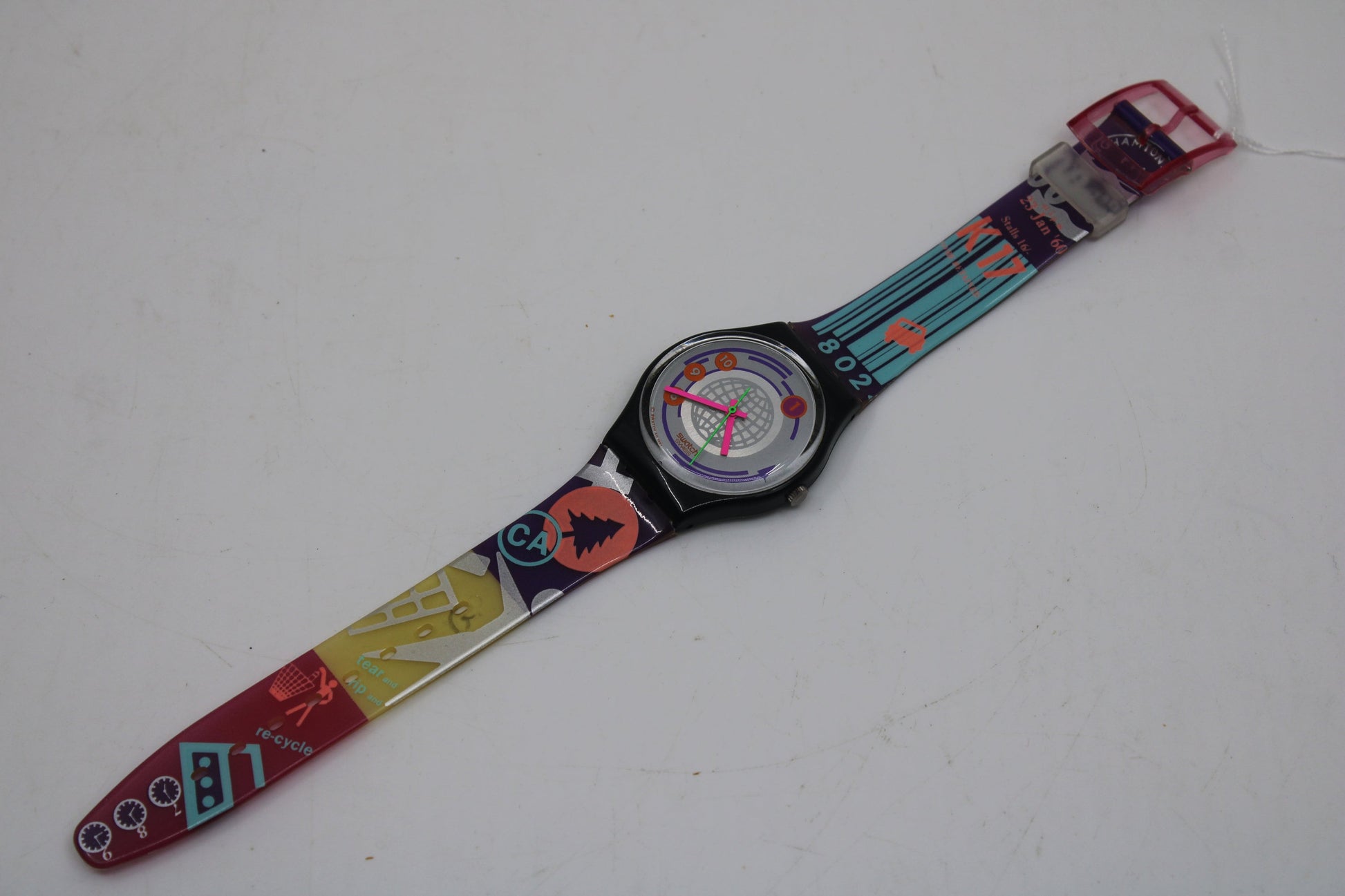 1992 Vintage Gents Swatch 'EAN Code' GB143, NEW Old STOCK, Never Used condition, working 100%, with the original strap
