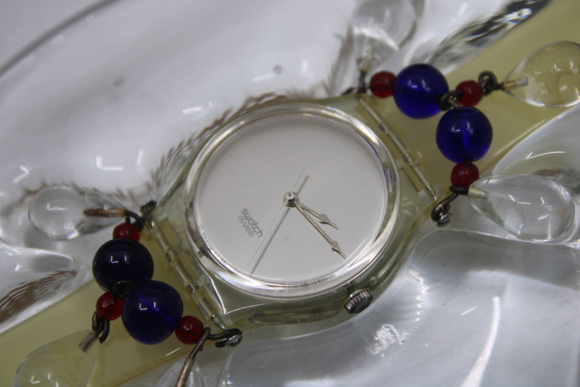 2000 Vintage Swatch Christmas Special 'Chandelier', GZ125, working 100%, NEW OLD STOCK