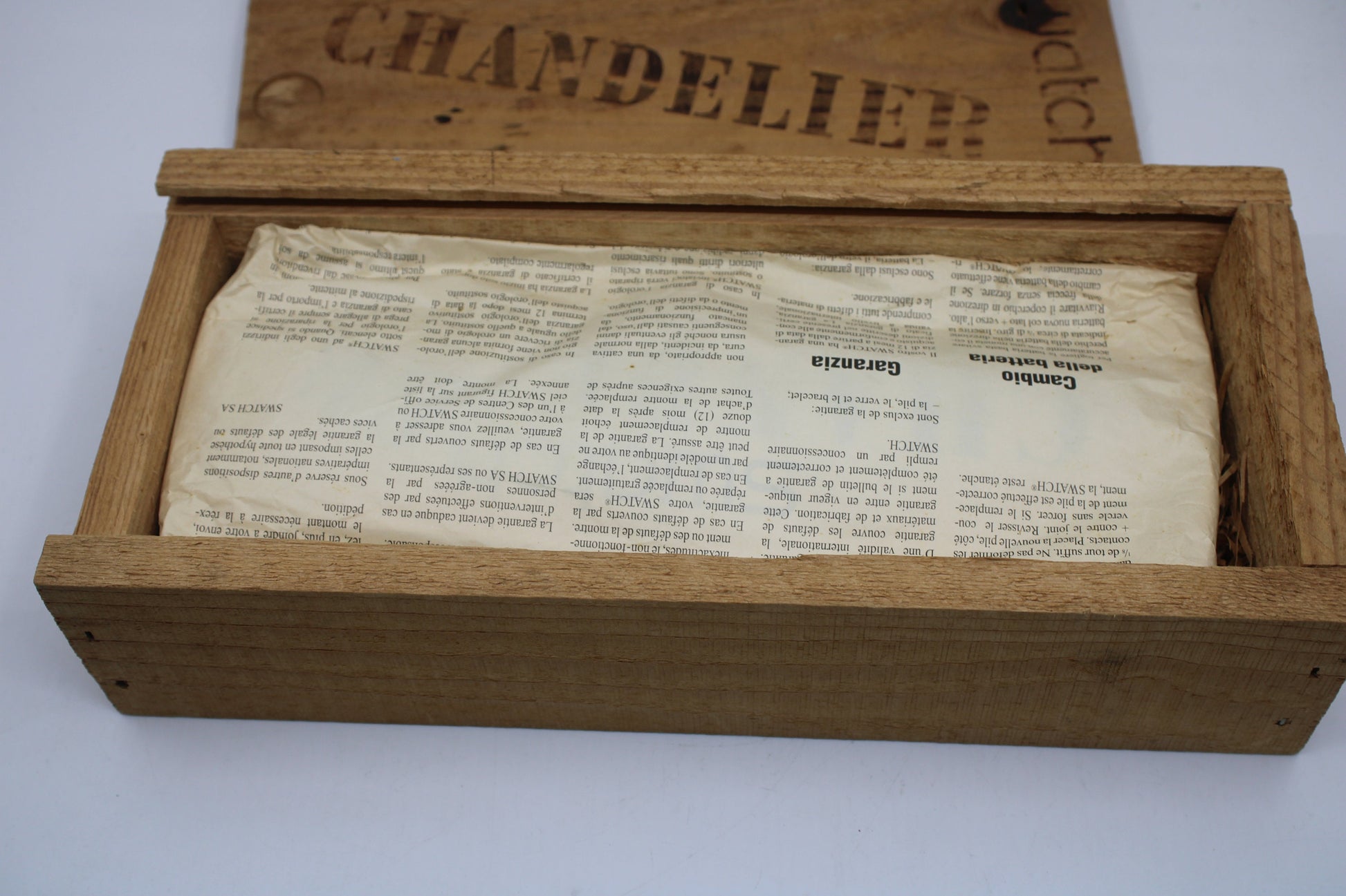 2000 Vintage Swatch Christmas Special 'Chandelier', GZ125, working 100%, NEW OLD STOCK