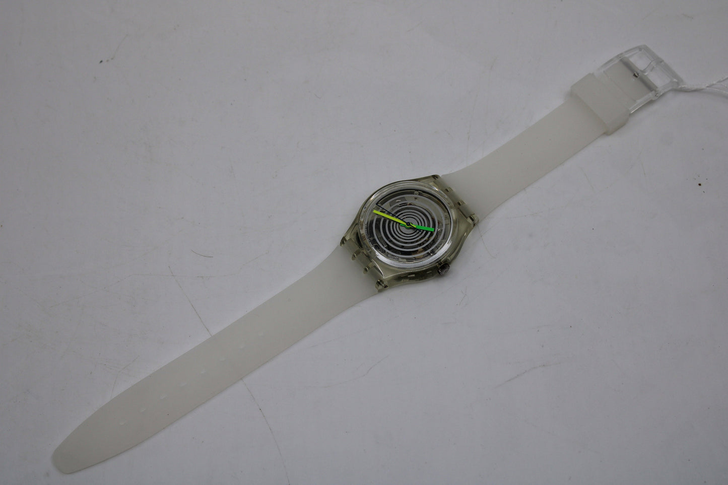1995 Vintage Gents Swatch 'Spinning Balls' GK197, very nice condition, working 100% with brand new, non-original strap