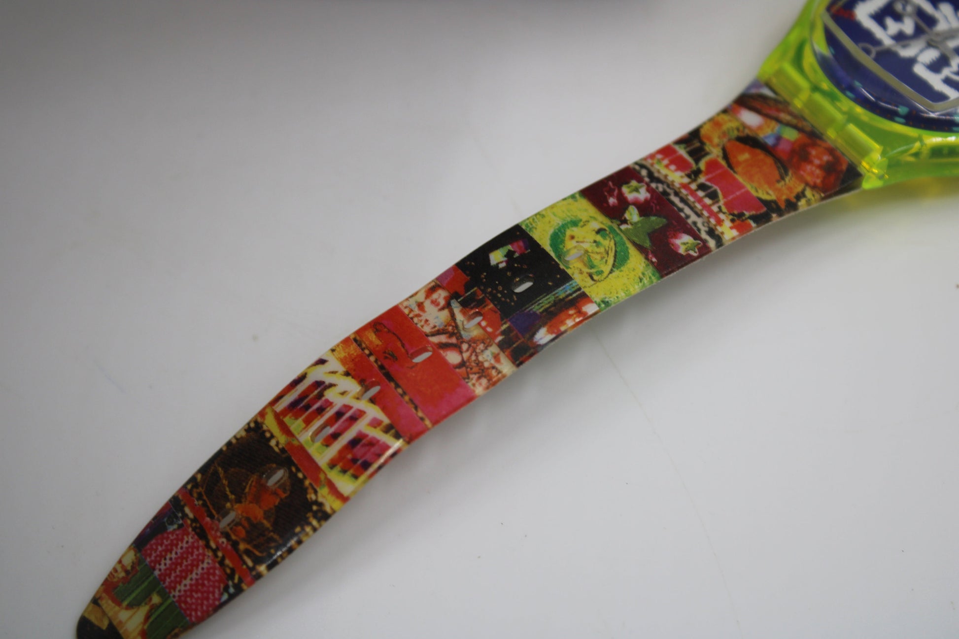 1996 Vintage Musicall Swatch 'Zapping' SLZ104, NICE, used condition, working 100% with original strap