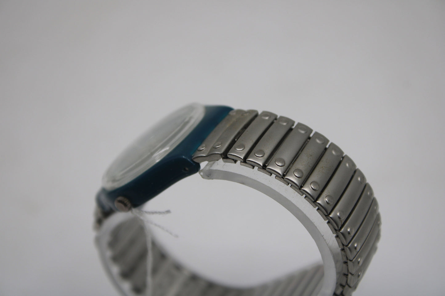 1992 Vintage Gents Swatch 'Steel Lite' GG403/404, it is in a nice, used condition, working 100% with the original strap