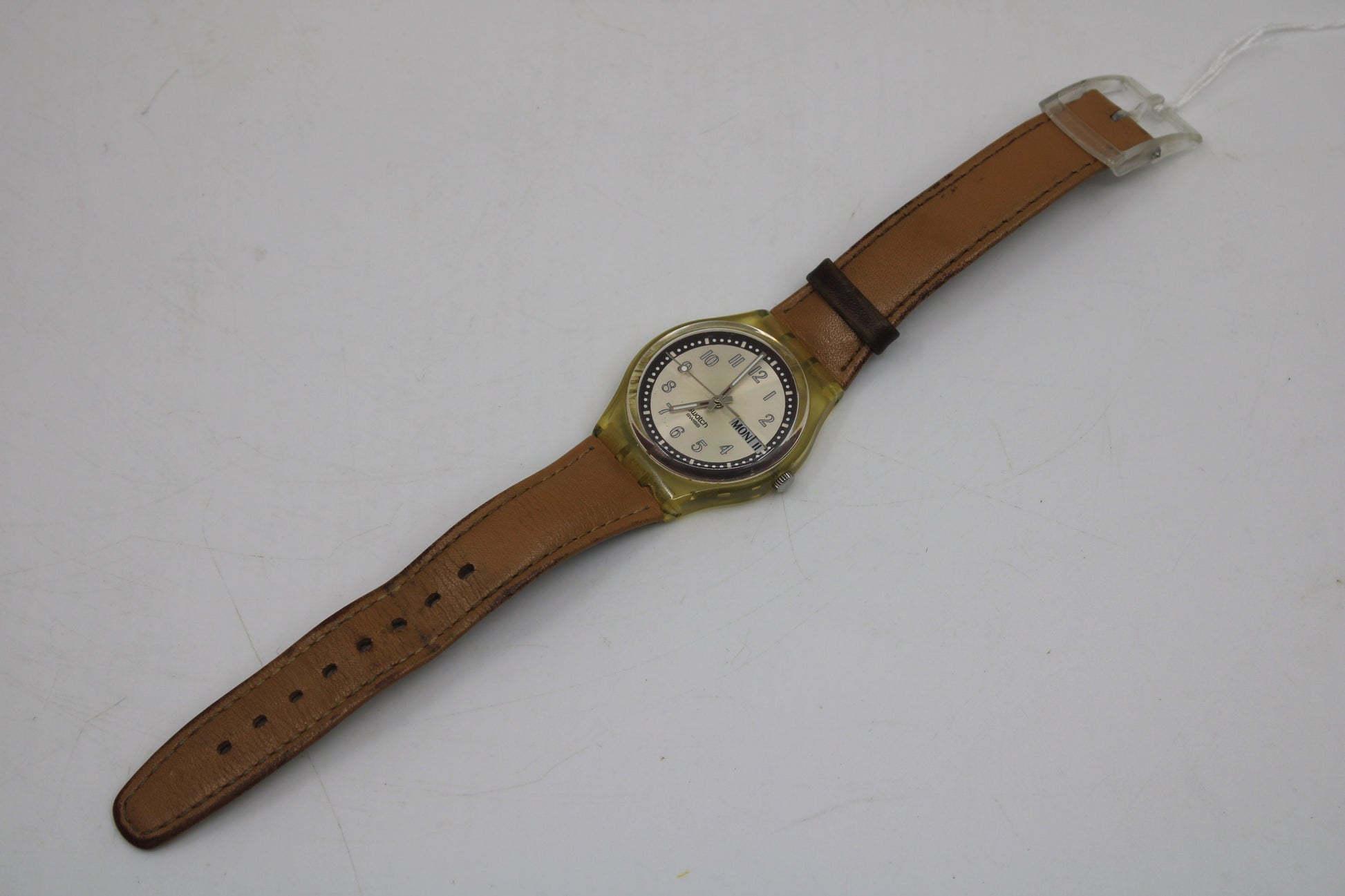 Vintage Gents Swatch, 'Croissant Chaud', GE700, NO box, In NICE, USED Condition, 100% working, Original Strap