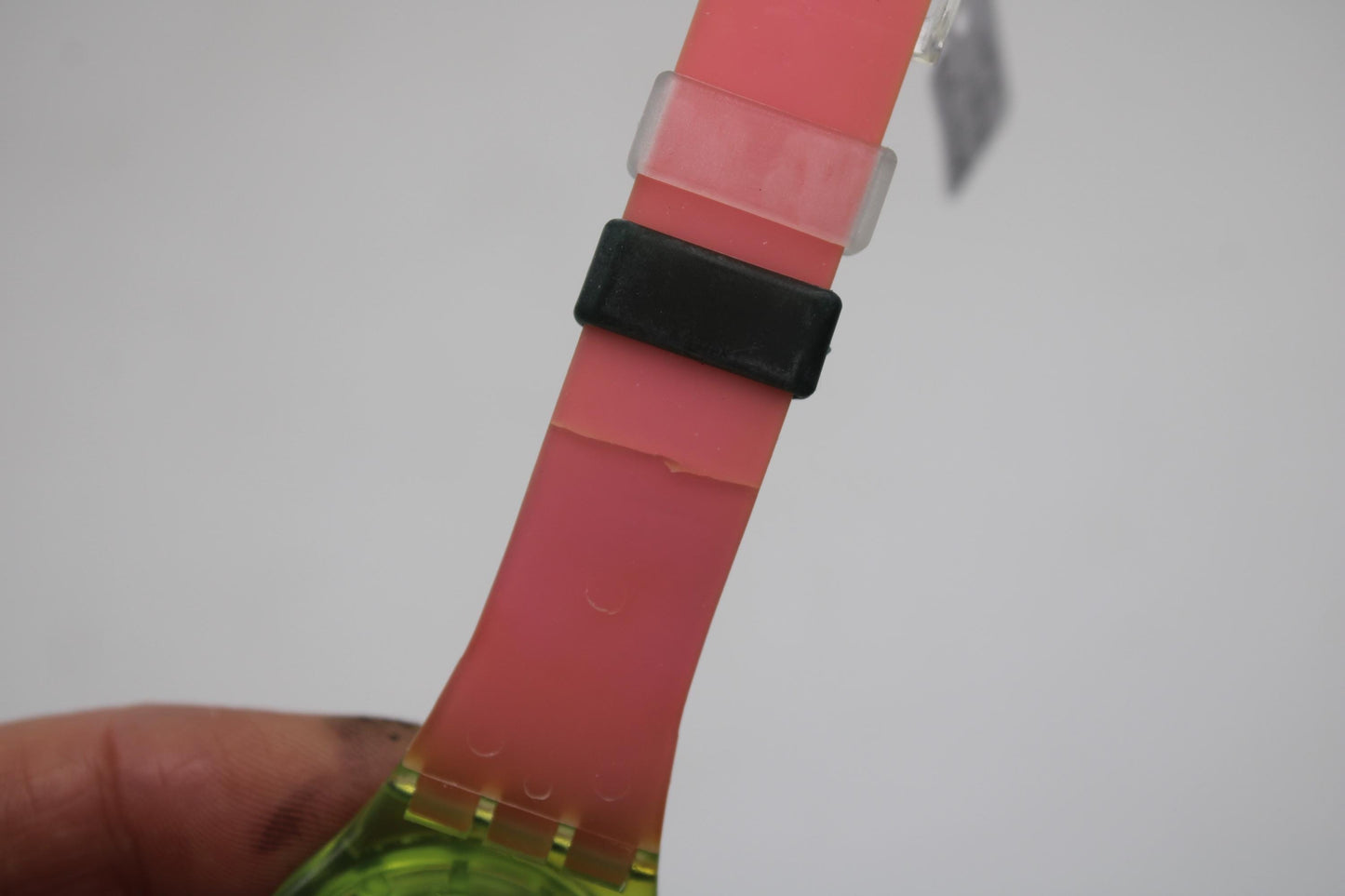 1992, Vintage Gents Swatch, 'Frische Fische' GG116, NEW old STOCK, working 100%, CRACKED strap