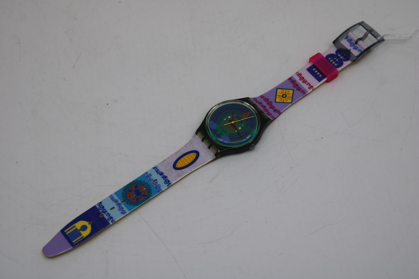 1993, Vintage Gents Swatch 'Sari', GM111, NO box, New Old Stock, Never Worn, working 100%, original CRACKED strap