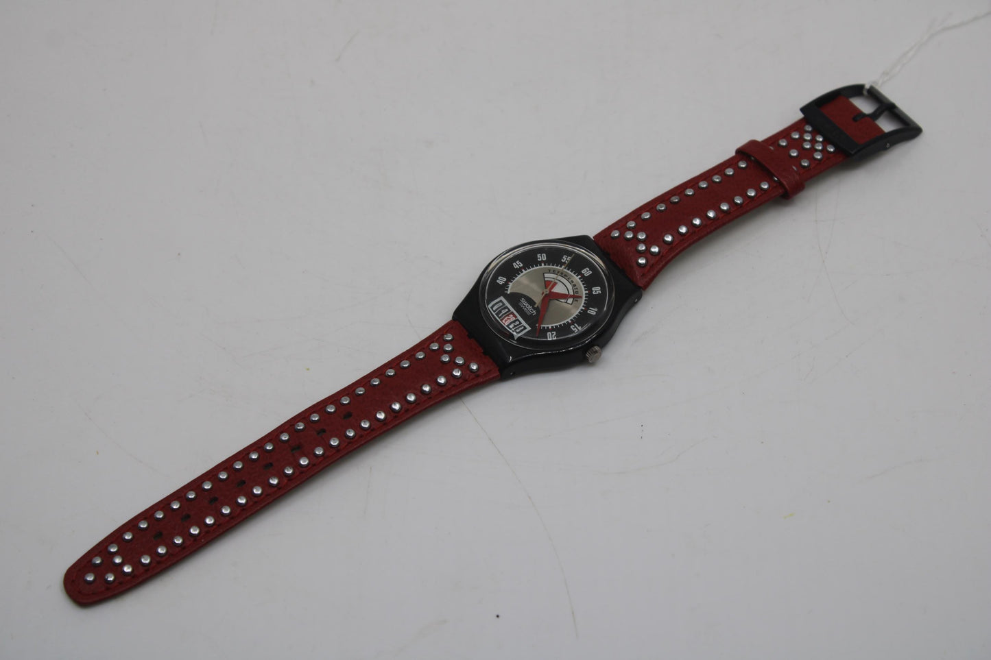 1995 Swatch Gents 'Red Flame' GB418, 100% working, Very Nice Used condition with the original strap