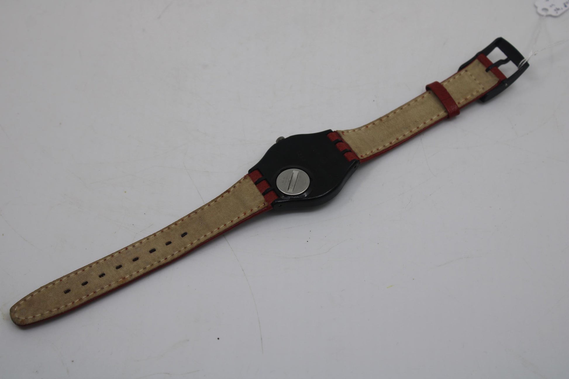 1995 Swatch Gents 'Red Flame' GB418, 100% working, Very Nice Used condition with the original strap