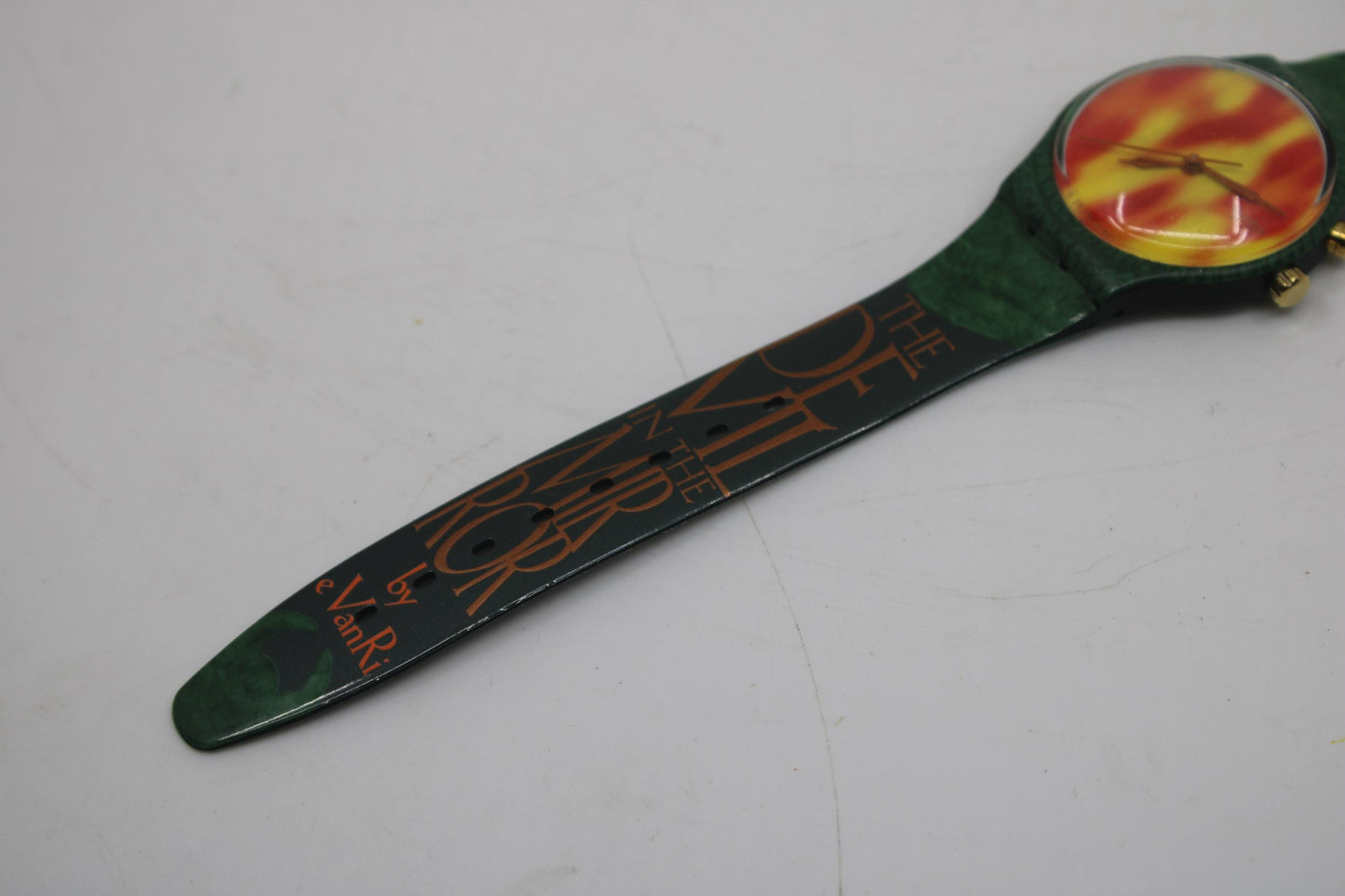 Swatch, Gents, 'The Devil', GG900, Near MINT, very good Condition, 100% working, original undamaged strap