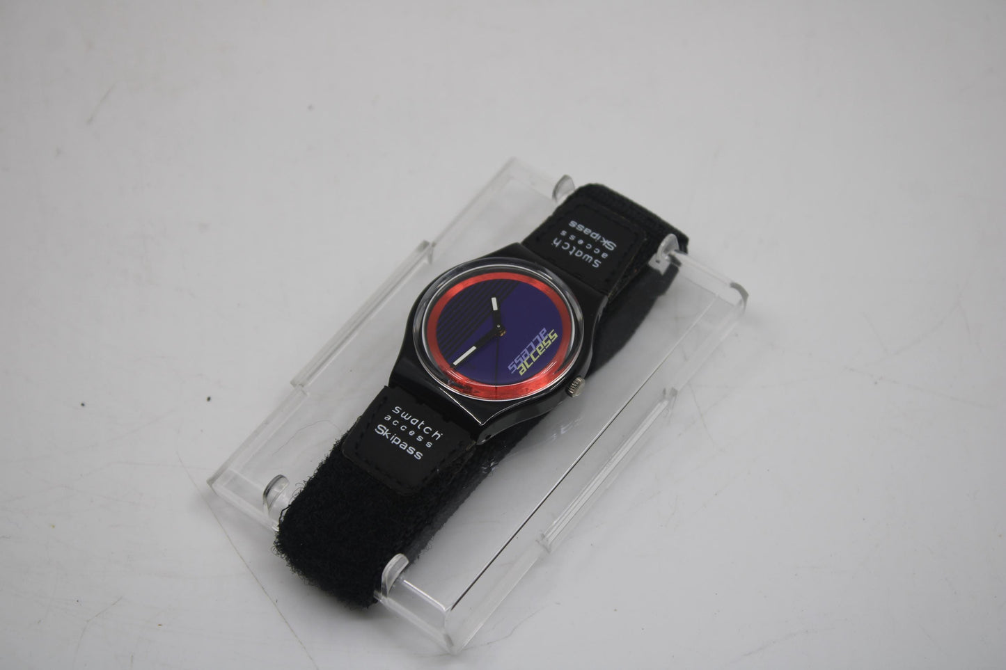 Vintage Gents Access Swatch 'Double Loop' SKB100, New Old Stock, Never Worn, Working 100%, Original Hook & Loop strap