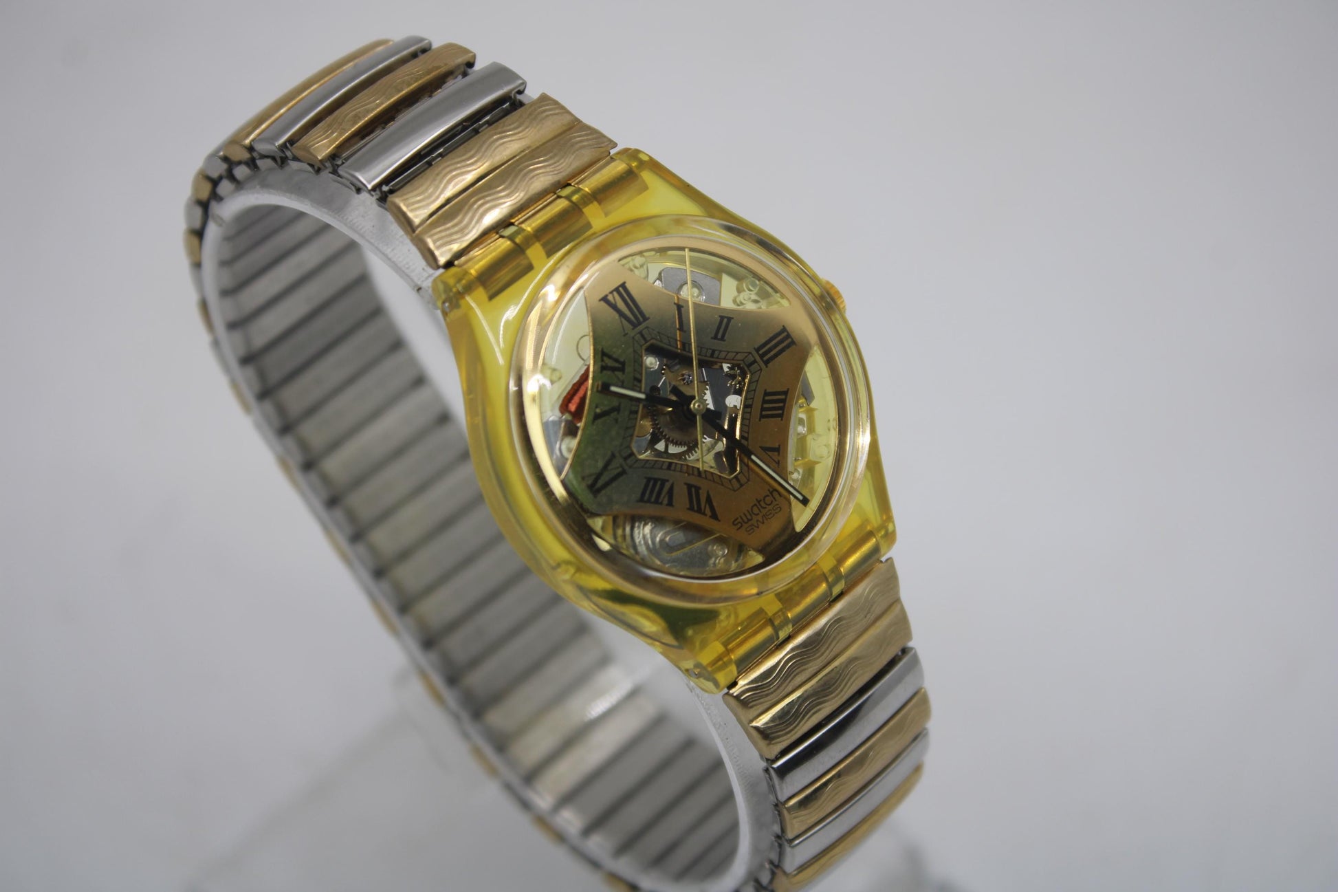 Vintage Gents Swatch 'White Onyx' GK160/161, New Old Stock, Never Worn, working 100% with the original strap