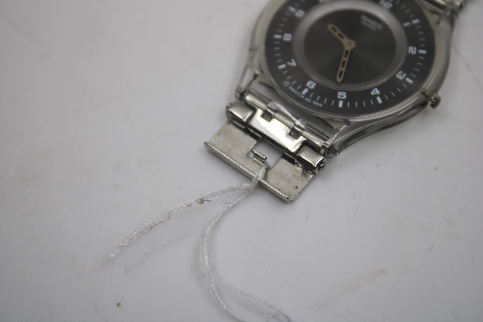 1999 'Simple Like' vintage Skin Swatch SFK111, No Box, WATCH is working 100%