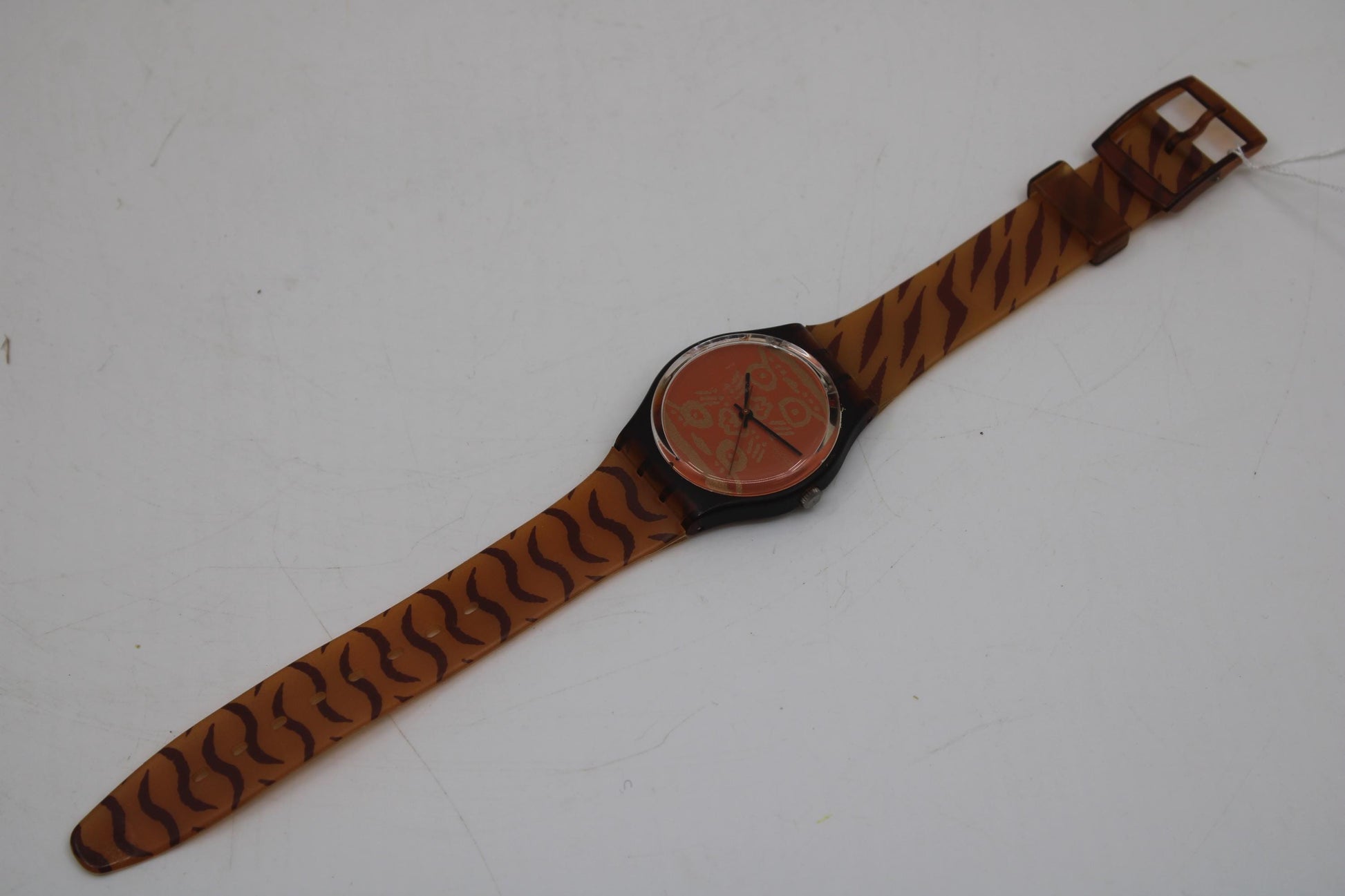 1993 Vintage Gents Swatch 'Skin Print' GF103, NEW Old STOCK, working 100% with CRACKED strap