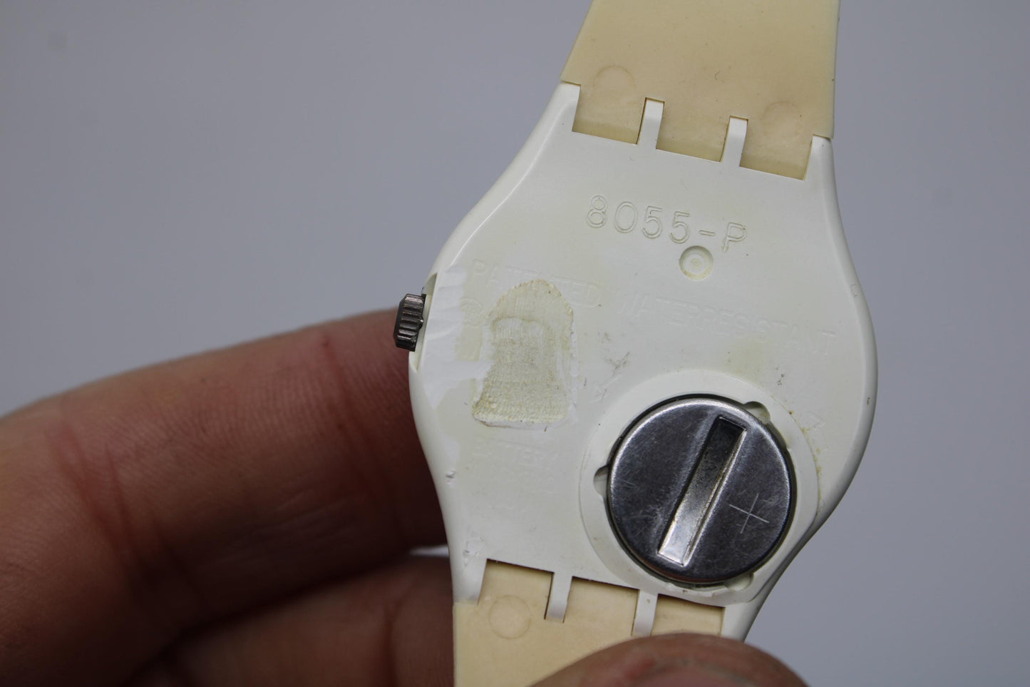 Vintage Gents Swatch, 'White Knight' GW110, Perfect Mint Condition, working 100%, Original Strap