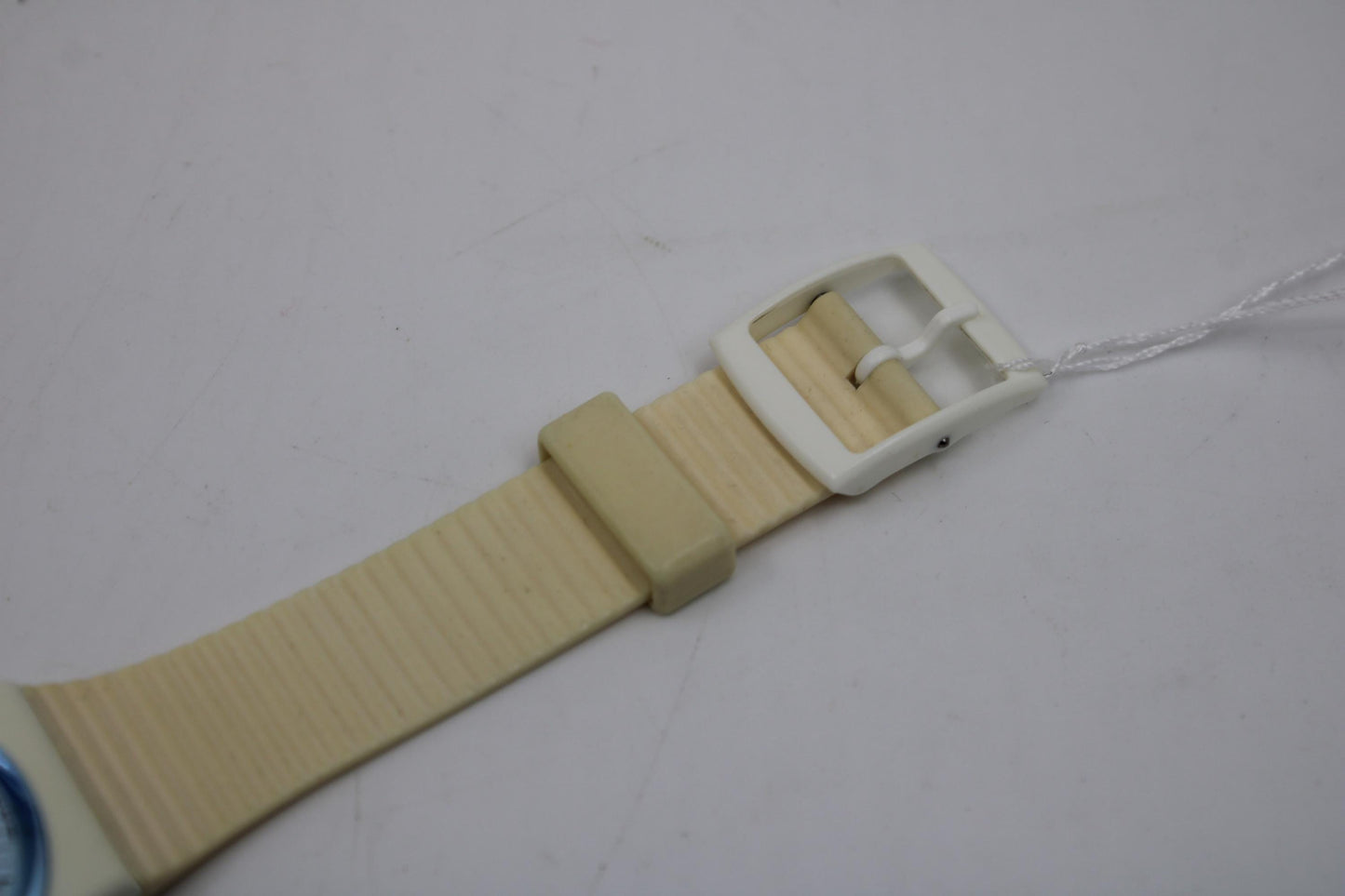 Vintage Gents Swatch, 'White Knight' GW110, Perfect Mint Condition, working 100%, Original Strap