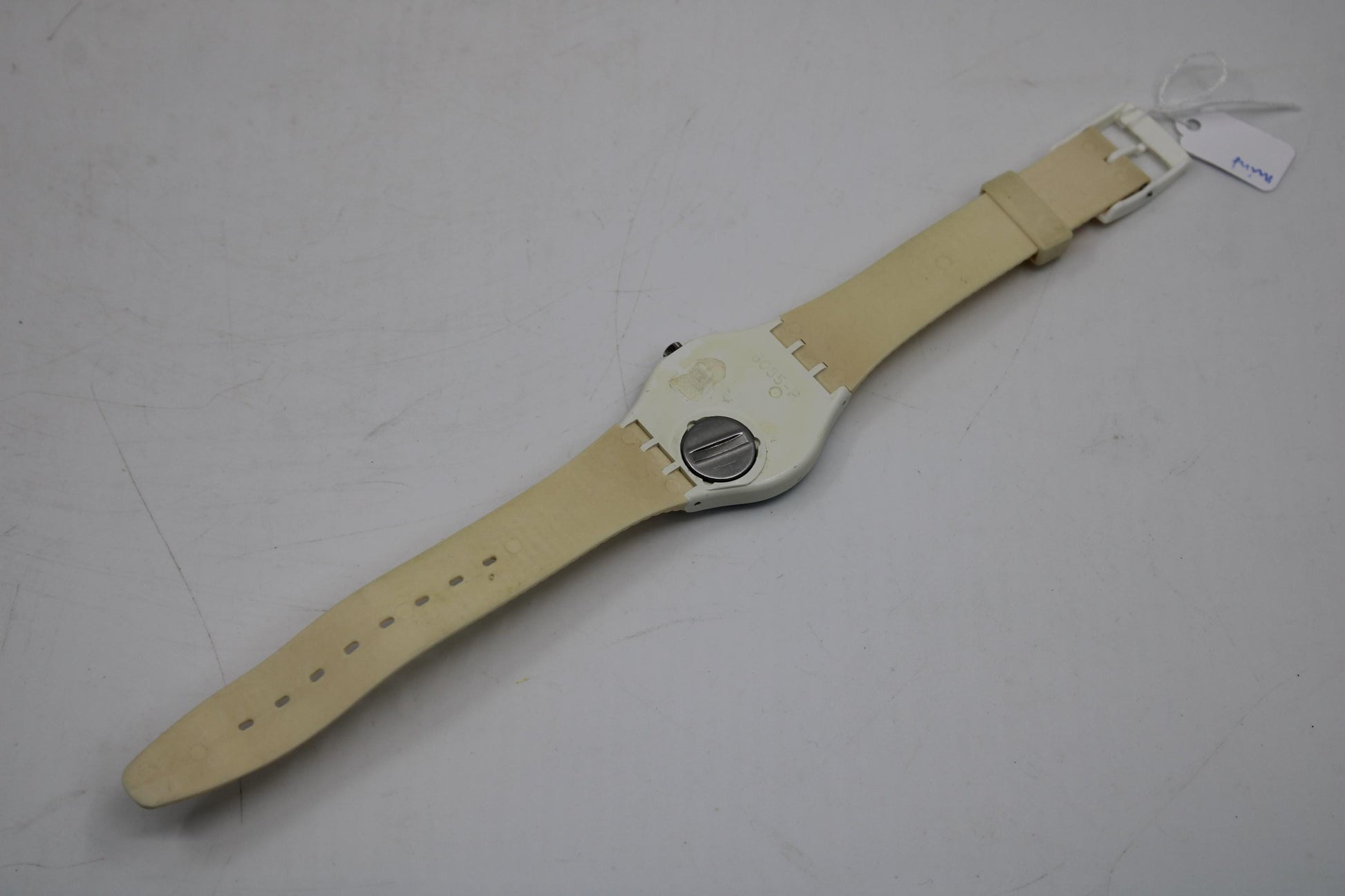 Vintage Gents Swatch, 'White Knight' GW110, Perfect Mint Condition, working 100%, Original Strap