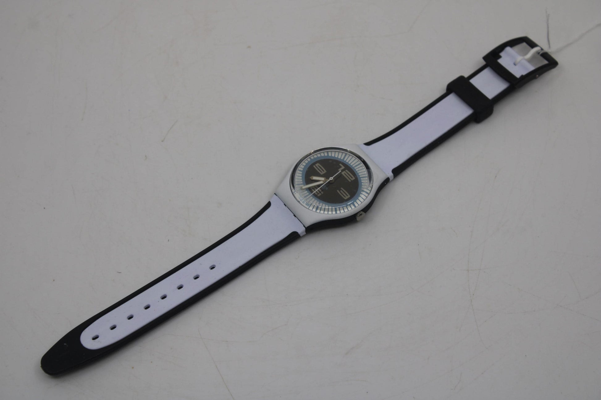 Vintage 34mm Gents Swatch 'Rugby Ball' GB197, Never Worn, working 100% with original strap