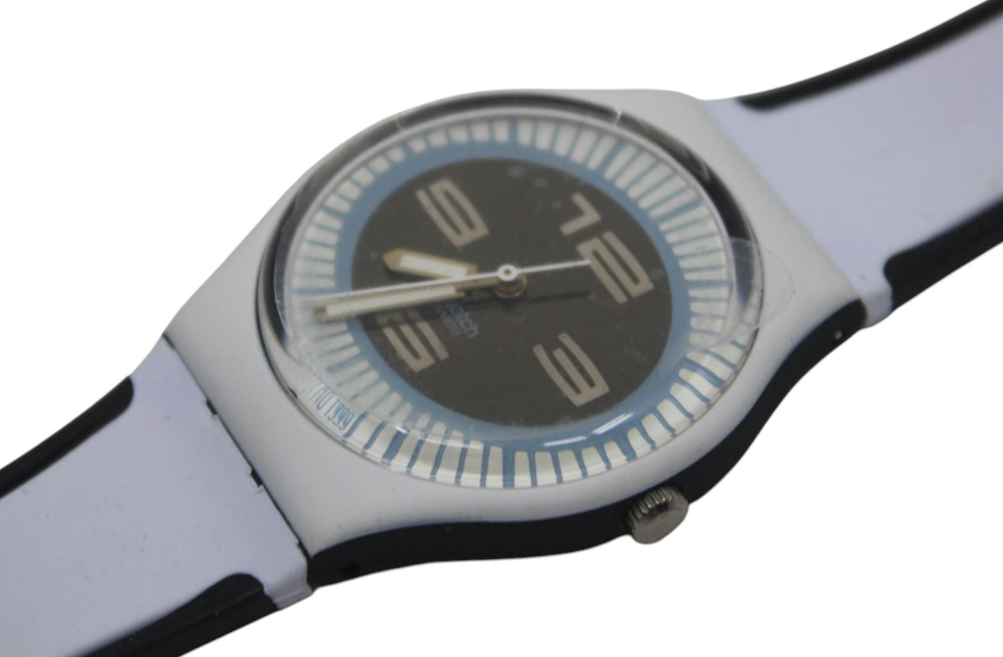 Vintage 34mm Gents Swatch from 1999 called the Rugby Ball, model number GB197