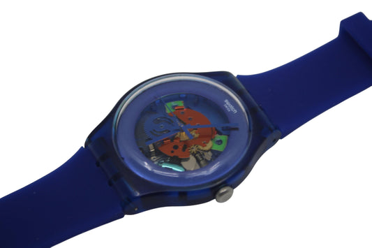 Vintage New Gents Swatch 'Indigo Lacquered' SUON101, in good condition, working 100% with a brandnew strap