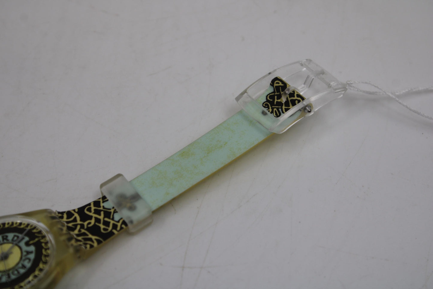 1991 'Vinci's Twist' Vintage ladies Swatch, LK124, NO box, working 100%, New Old Stock, Unused Condition, CRACKED Strap