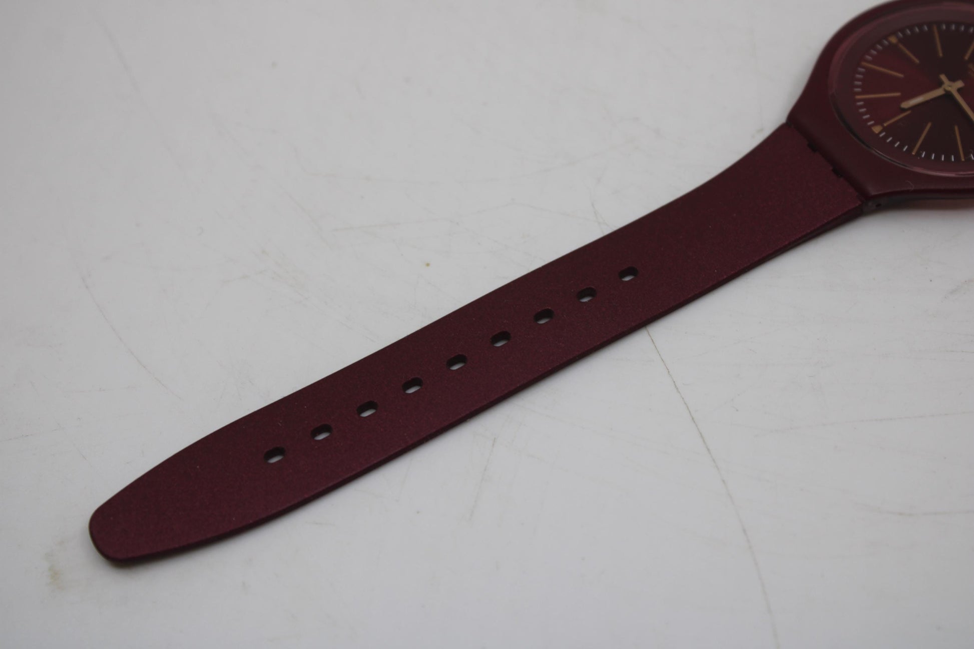 Skin Big Swatch 'Skinavola' SVUR102, NO box, New Old Stock, Never Used or Worn, Watch is working 100%, strap is original