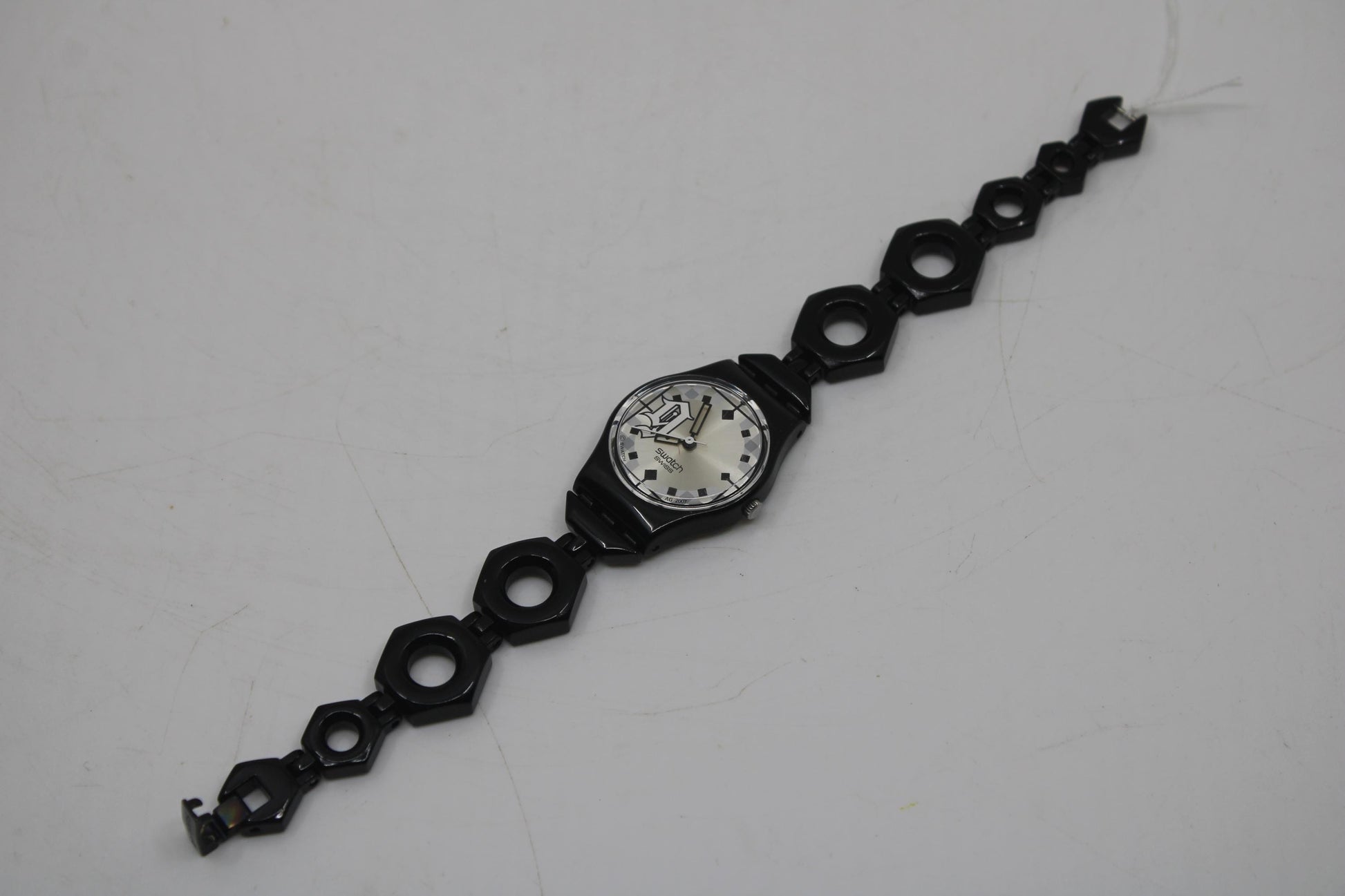 Vintage ladies Swatch, LB167, 'Own Way' NO box, working 100%, original strap, READ Description