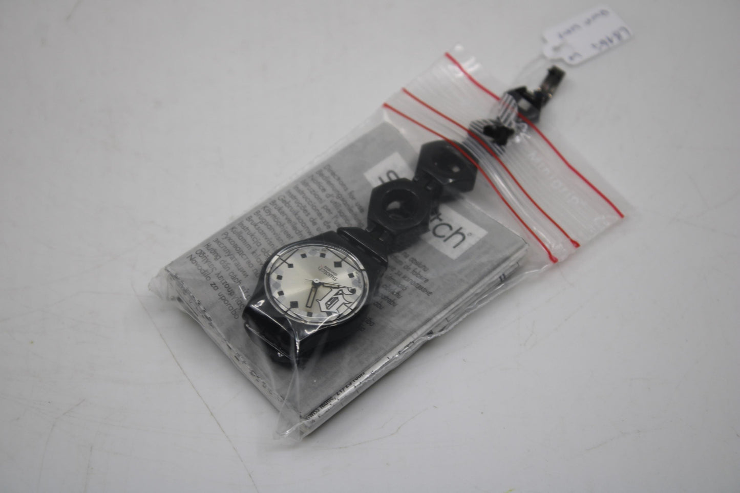 Vintage ladies Swatch, LB167, 'Own Way' NO box, working 100%, original strap, READ Description