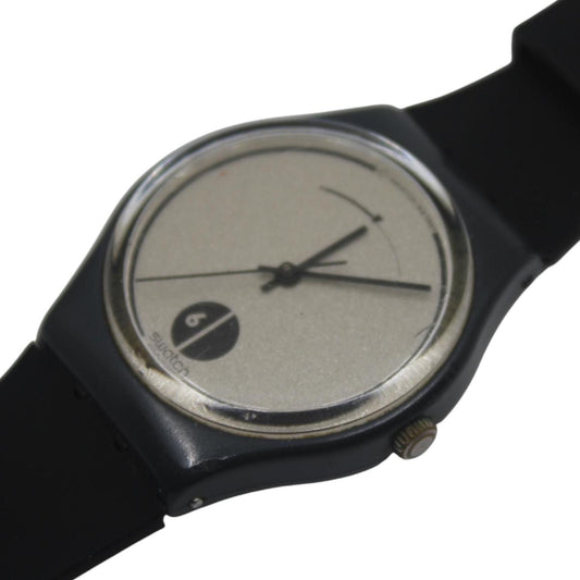 1987 Vintage Gents Swatch 'High Moon' GA107, in a nice, used condition, working 100% with a NON-original strap