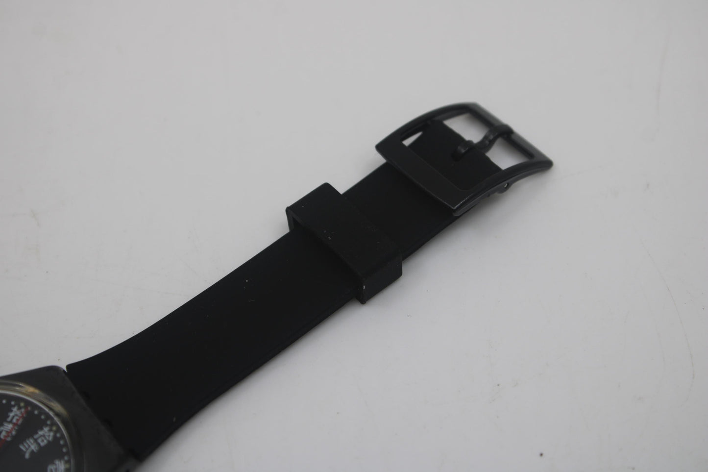 1991 Vintage Gents Swatch 'Genji' GB723, it is in a used condition, clock working fine with brandnew strap