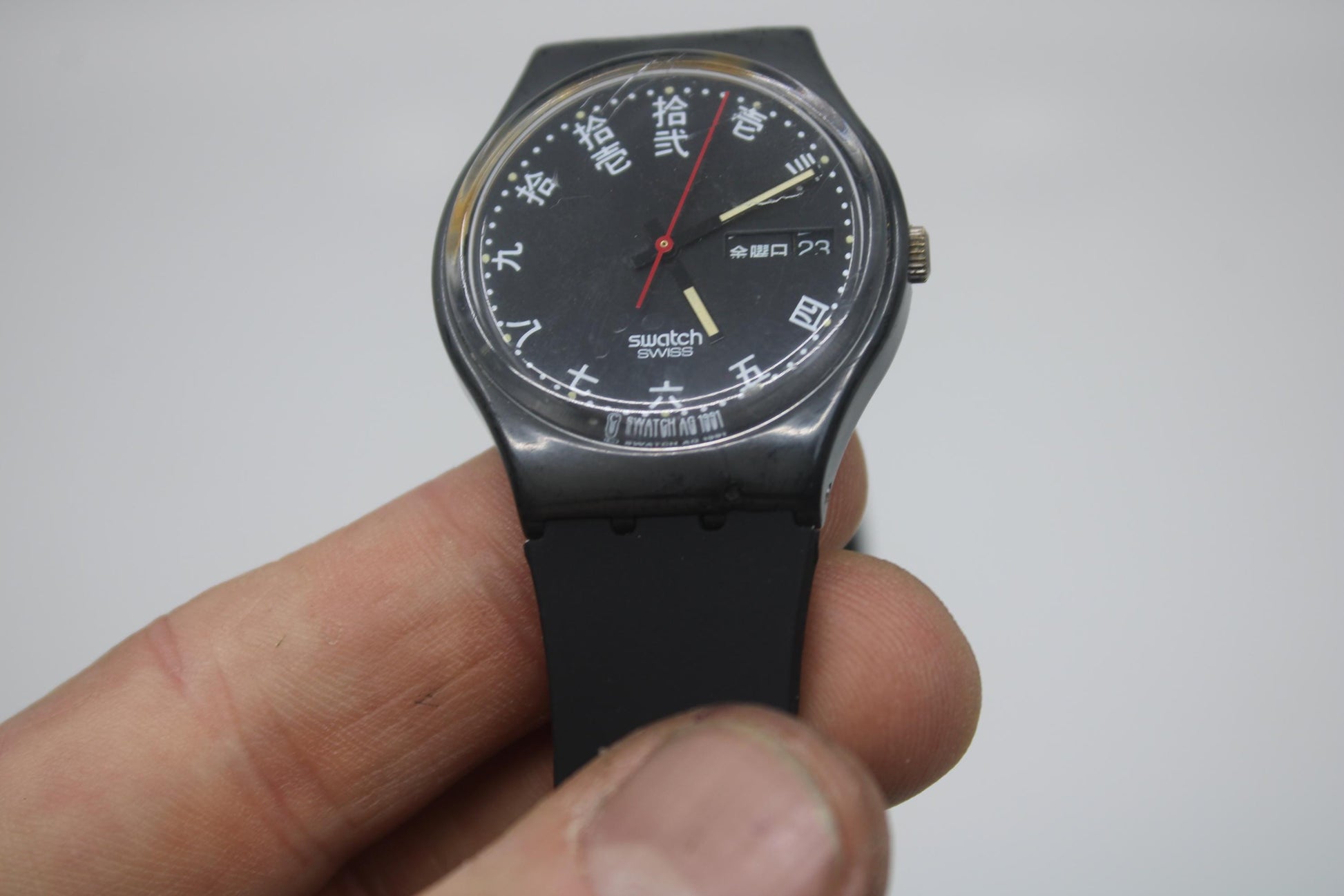 1991 Vintage Gents Swatch 'Genji' GB723, it is in a used condition, clock working fine with brandnew strap