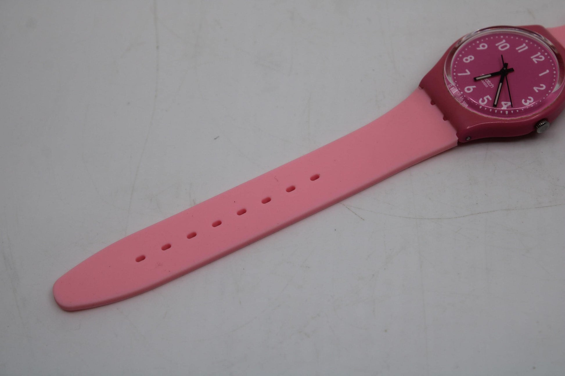 Mint 17mm Gents Swatch, Dragonfruit, GP128, in perfect working order!