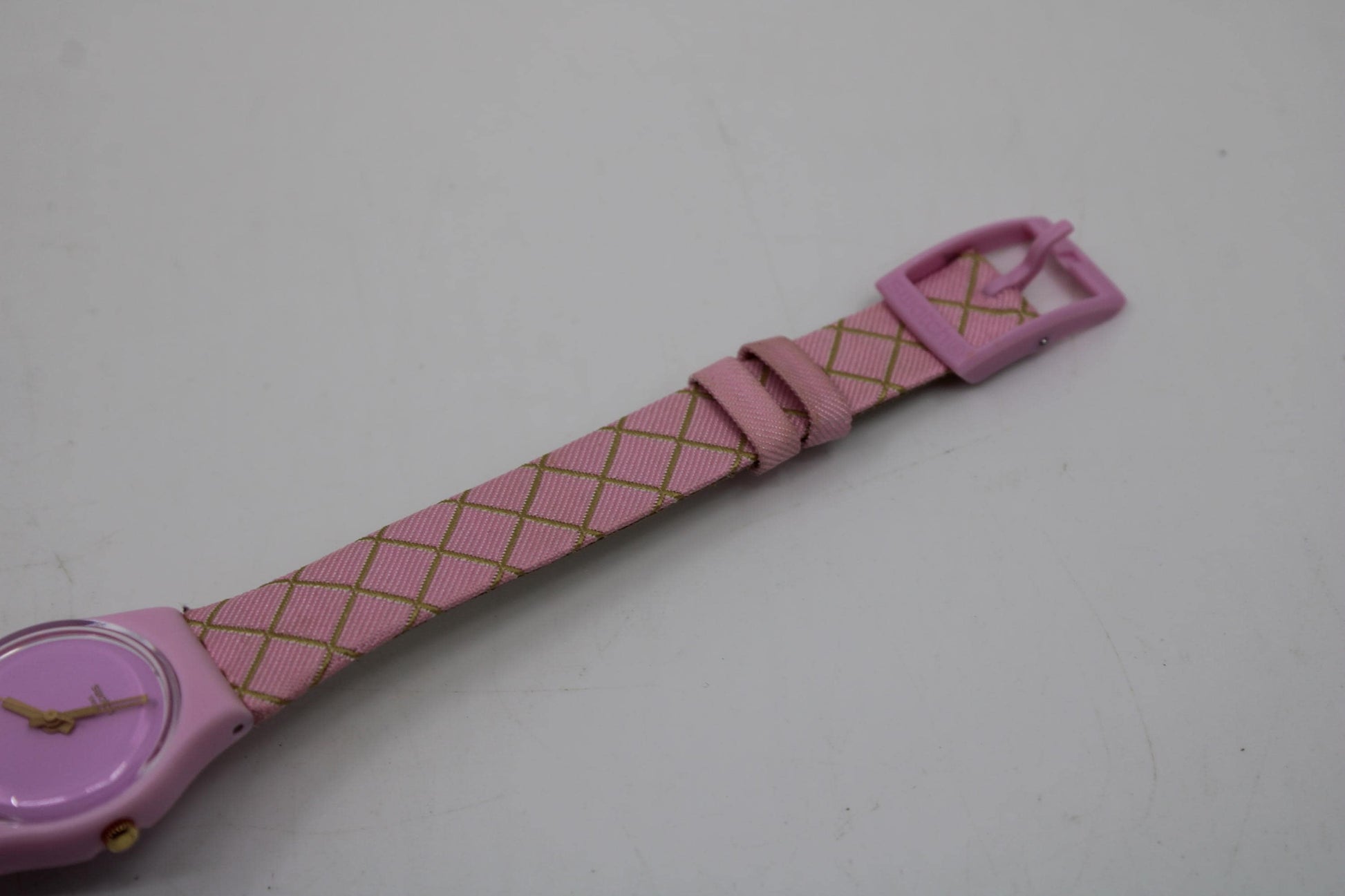 Vintage 25mm ladies Swatch, LP133, 'Waffel' NO box, MINT condition, original long, double wrap strap
