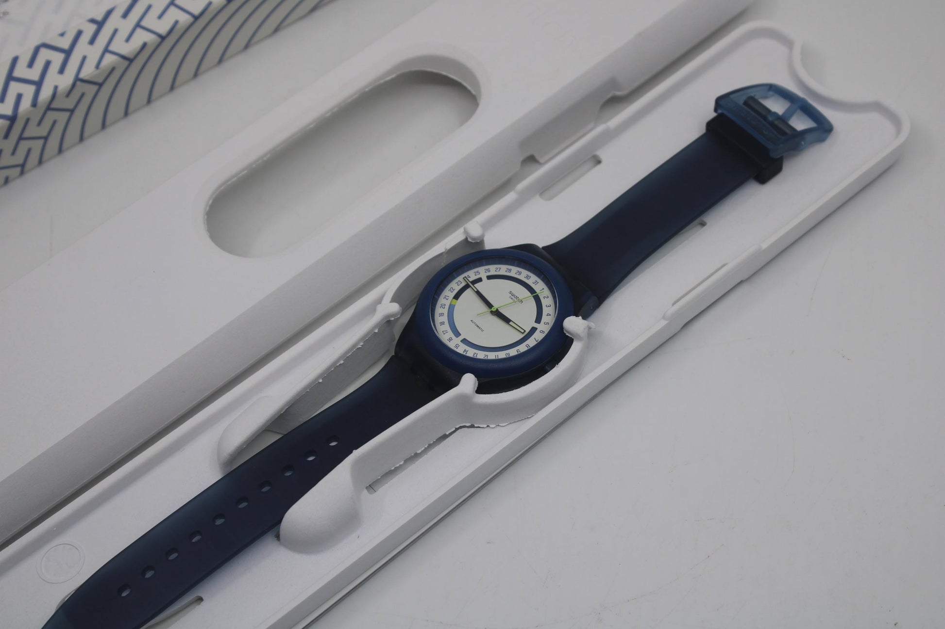 Swatch Sistem 51 Hodinkee STOPLIGHT NeoN REMIX SO30Z402 - unworn condition, running fine - Swatch Automatic - 42mm diameter - new in box