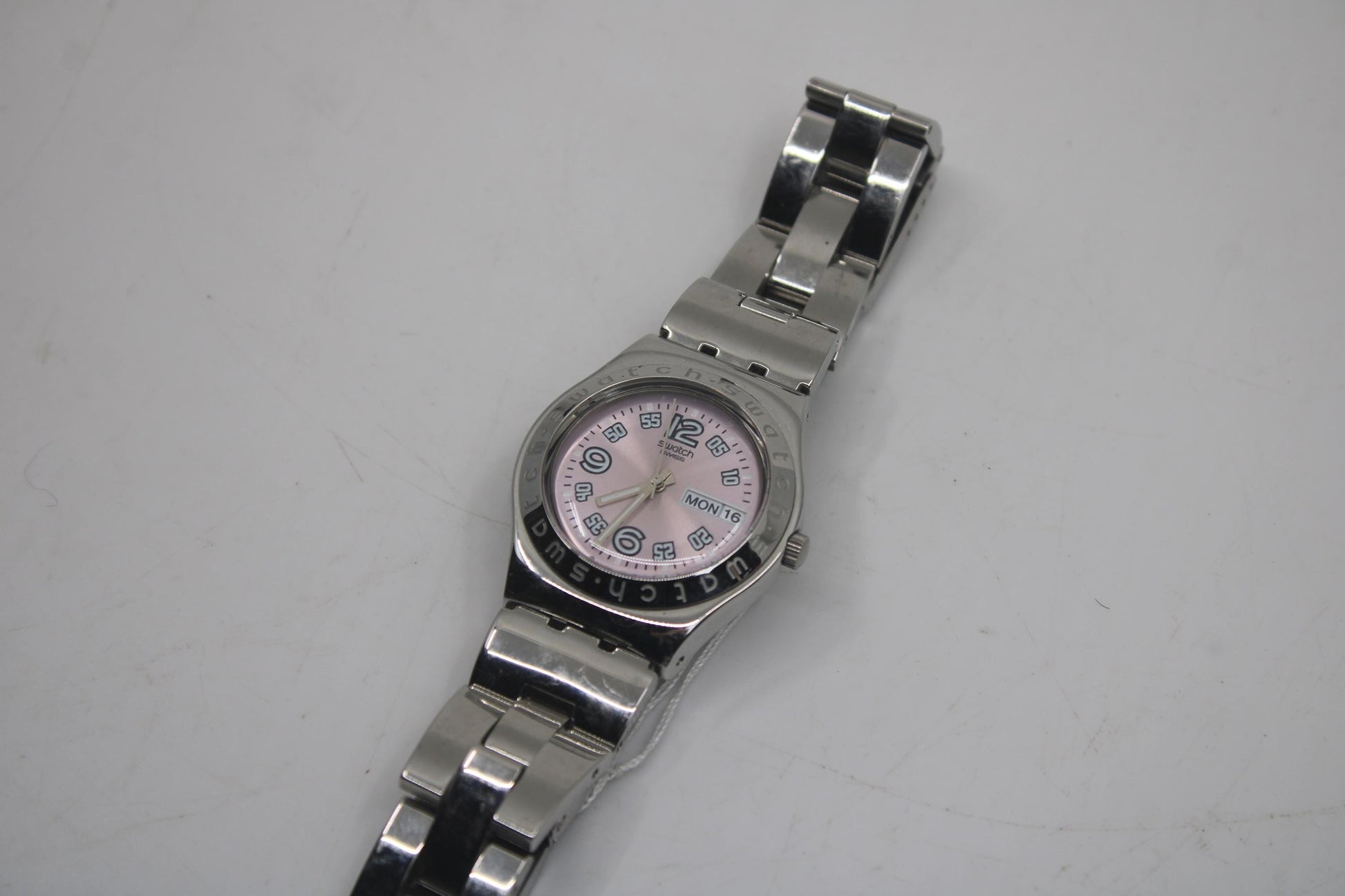 Swatch Irony, 'Ciel Clair Violet' , YLG706G , NO box, with NON-original strap, Working fine, near mint