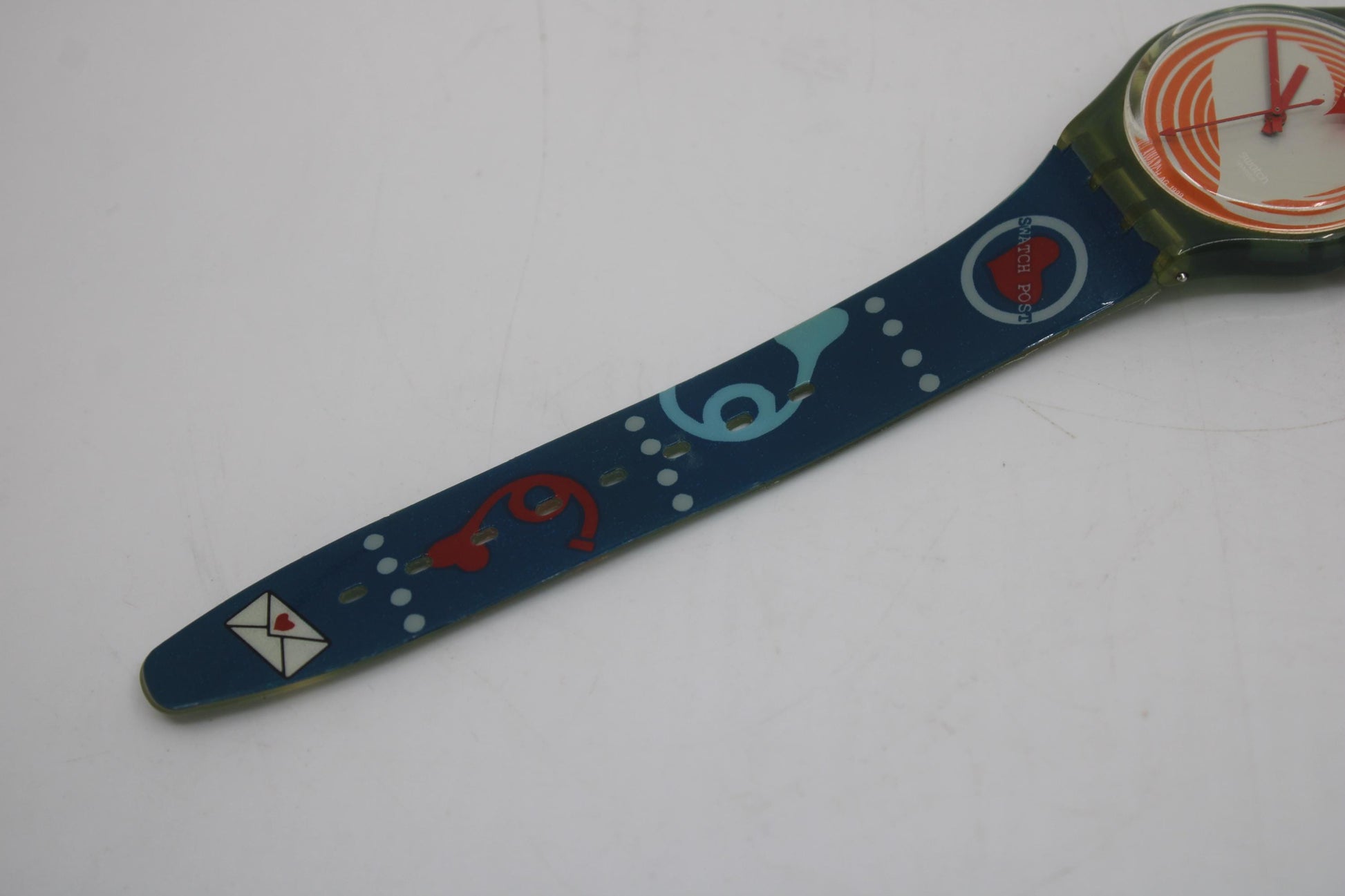 Vintage Gents Valentines Swatch, 'Heartbeat', GN187, Near Mint Condition, working fine, with original strap, READ DESCRIPTION