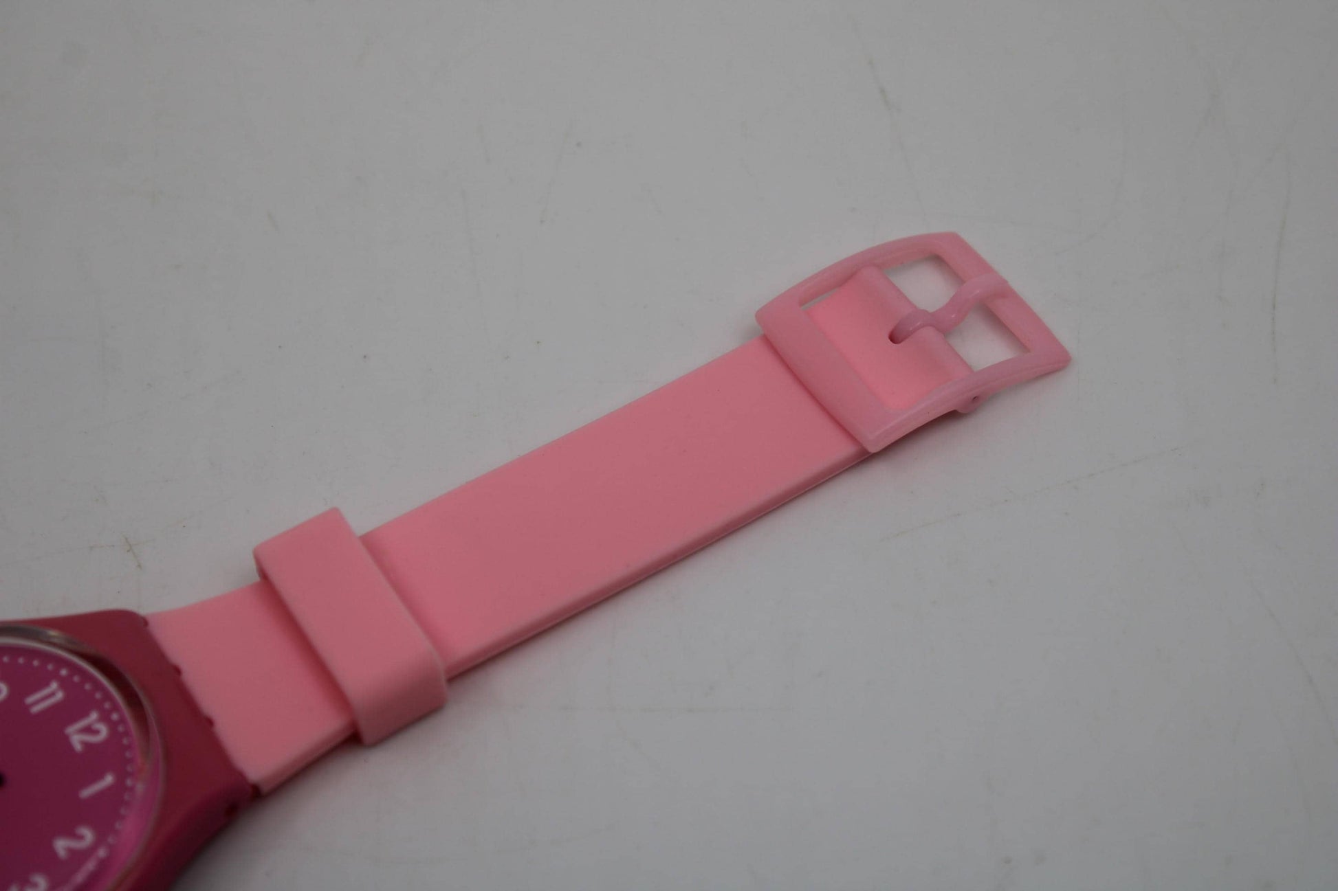 Mint 17mm Gents Swatch, Dragonfruit, GP128, in perfect working order!