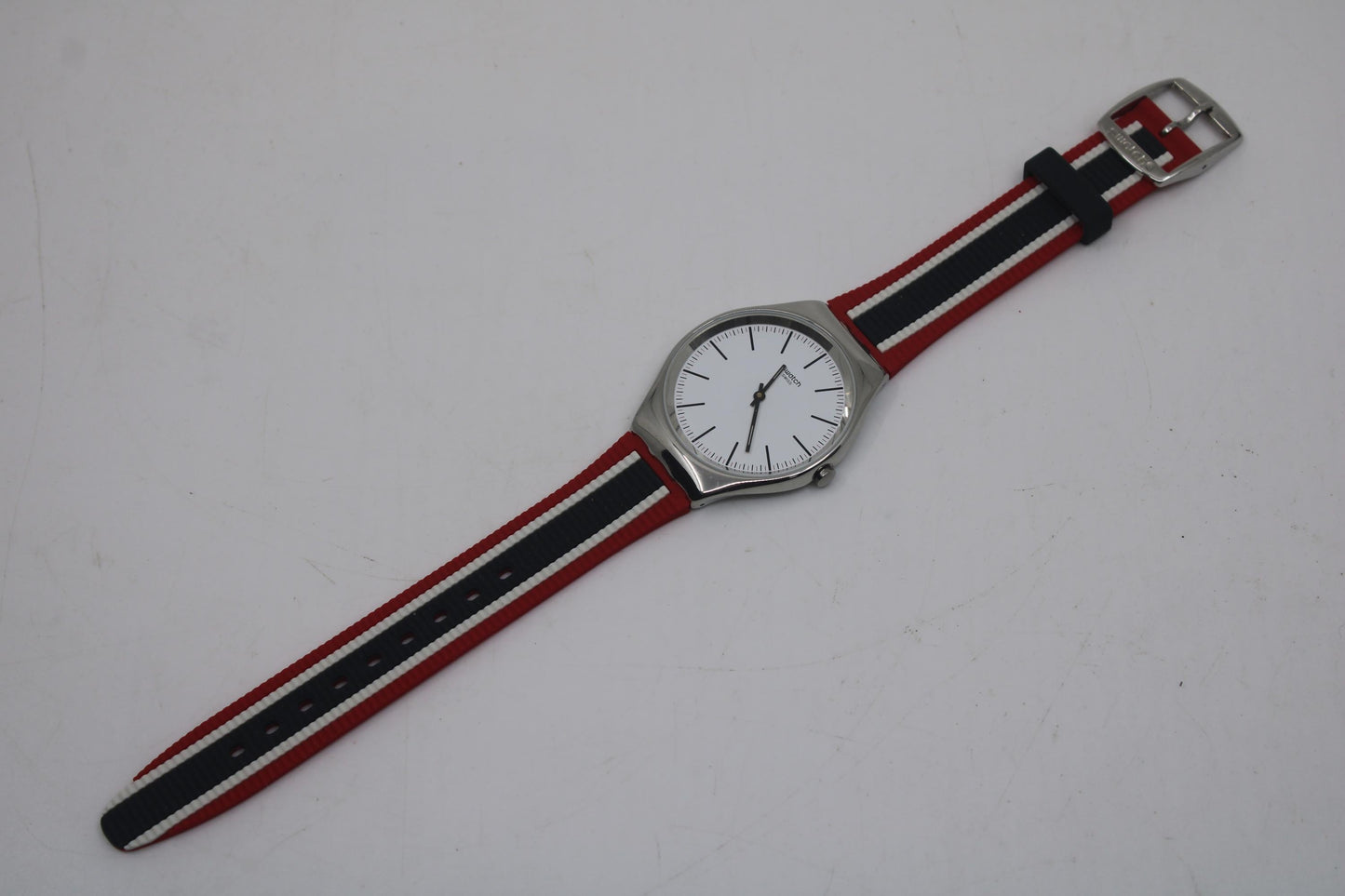 Skin Big Irony Swatch 'Skinflag' SYXS114, NO box, New Old Stock, Never Used or Worn, Watch is working 100%, strap is original