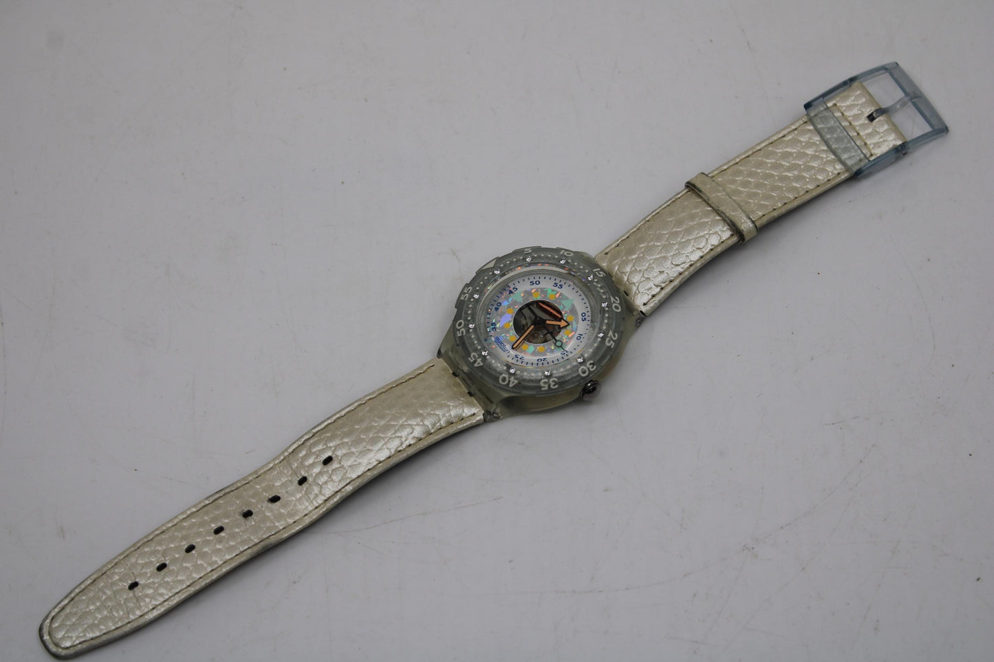 1994, Vintage Swatch Scuba 'Pearl Shell' SDK118, NO box, in Good, Working Condition, White Leather Strap
