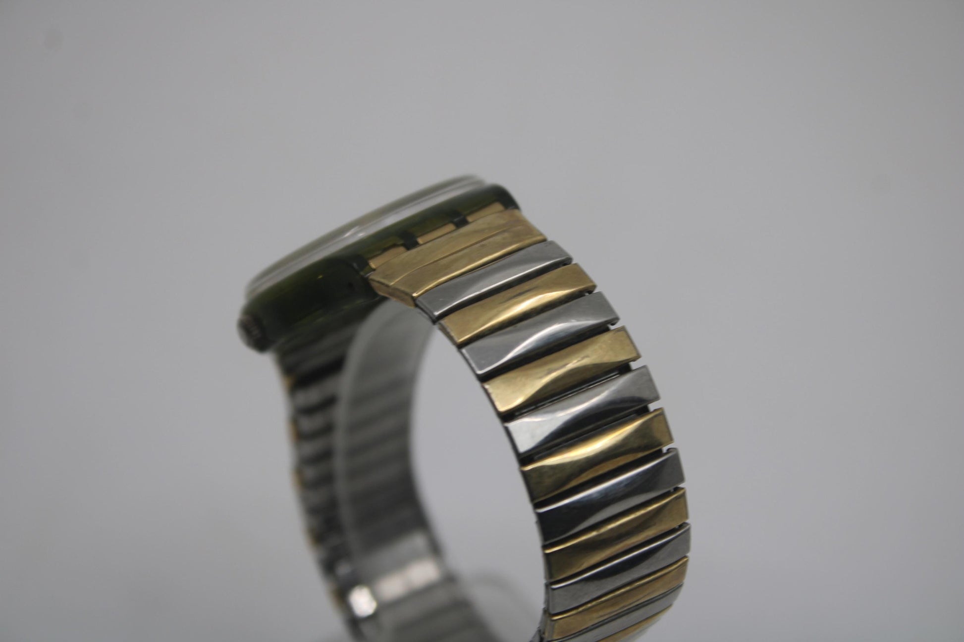 Vintage Gents Swatch, 'Green Shine', GG131, In Used Condition, Working fine, NO Box