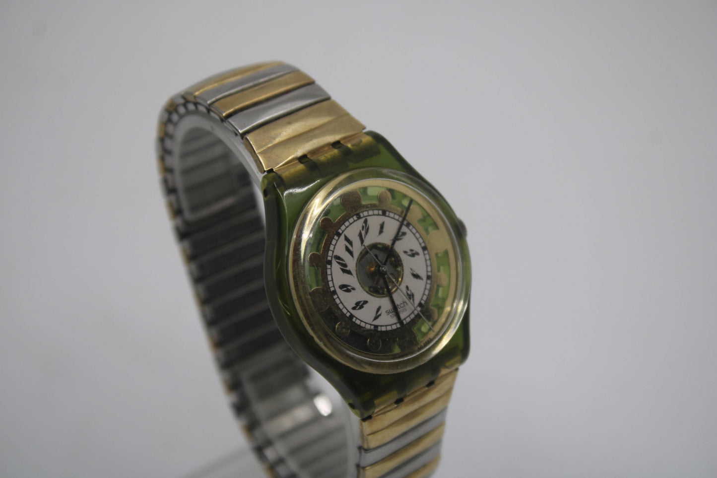 Vintage Gents Swatch, 'Green Shine', GG131, In Used Condition, Working fine, NO Box