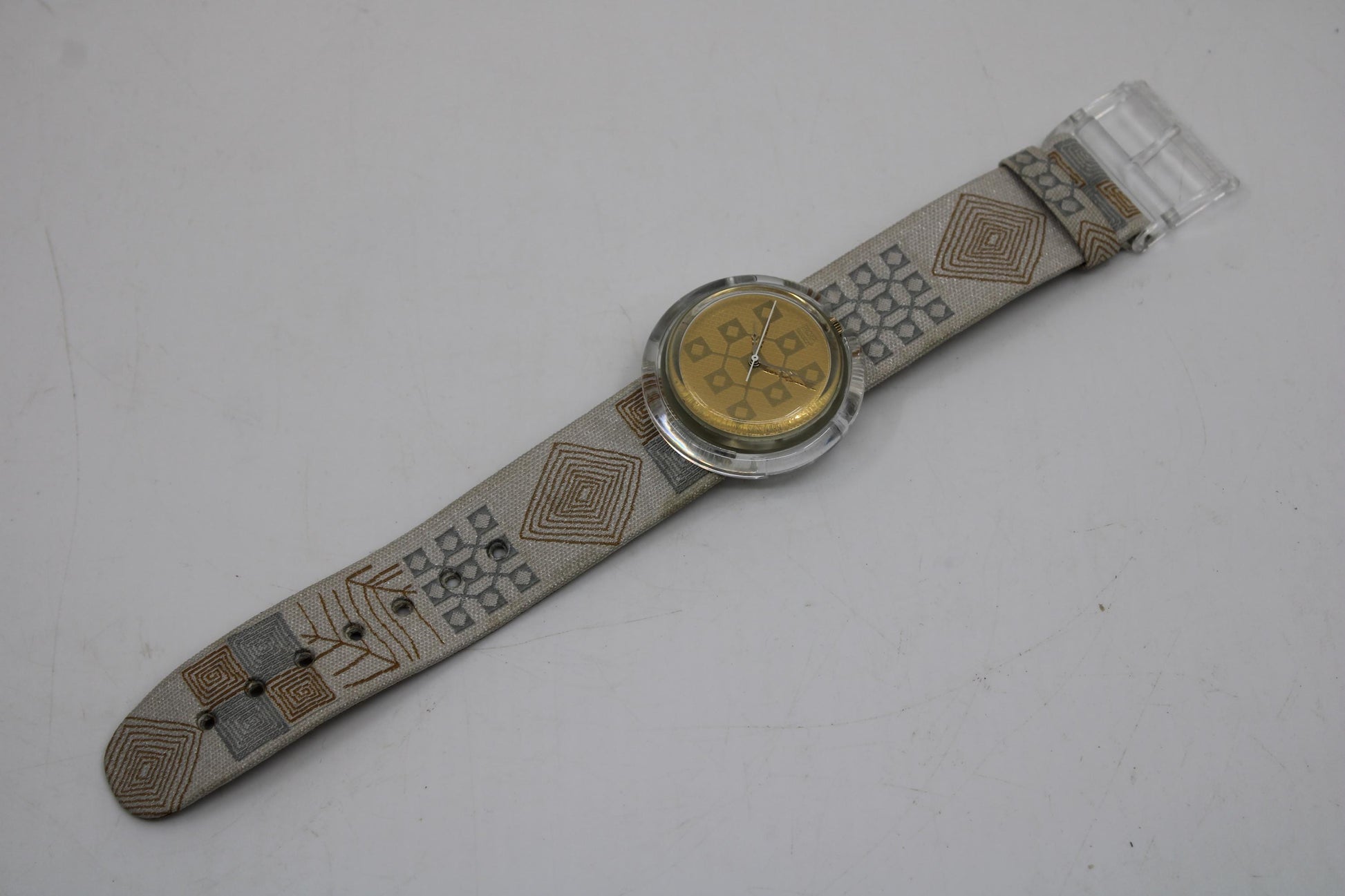 Vintage PMK127 Pop Swatch, 'Cremy Gold', Working fine, MINT Condition