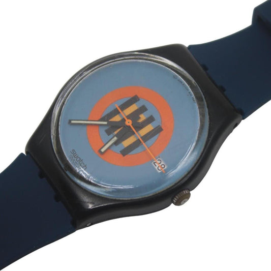 1988 Vintage Gents Swatch 'Coral Gables' GB407, in a used condition, working fine with brand new, non-original , silicone strap