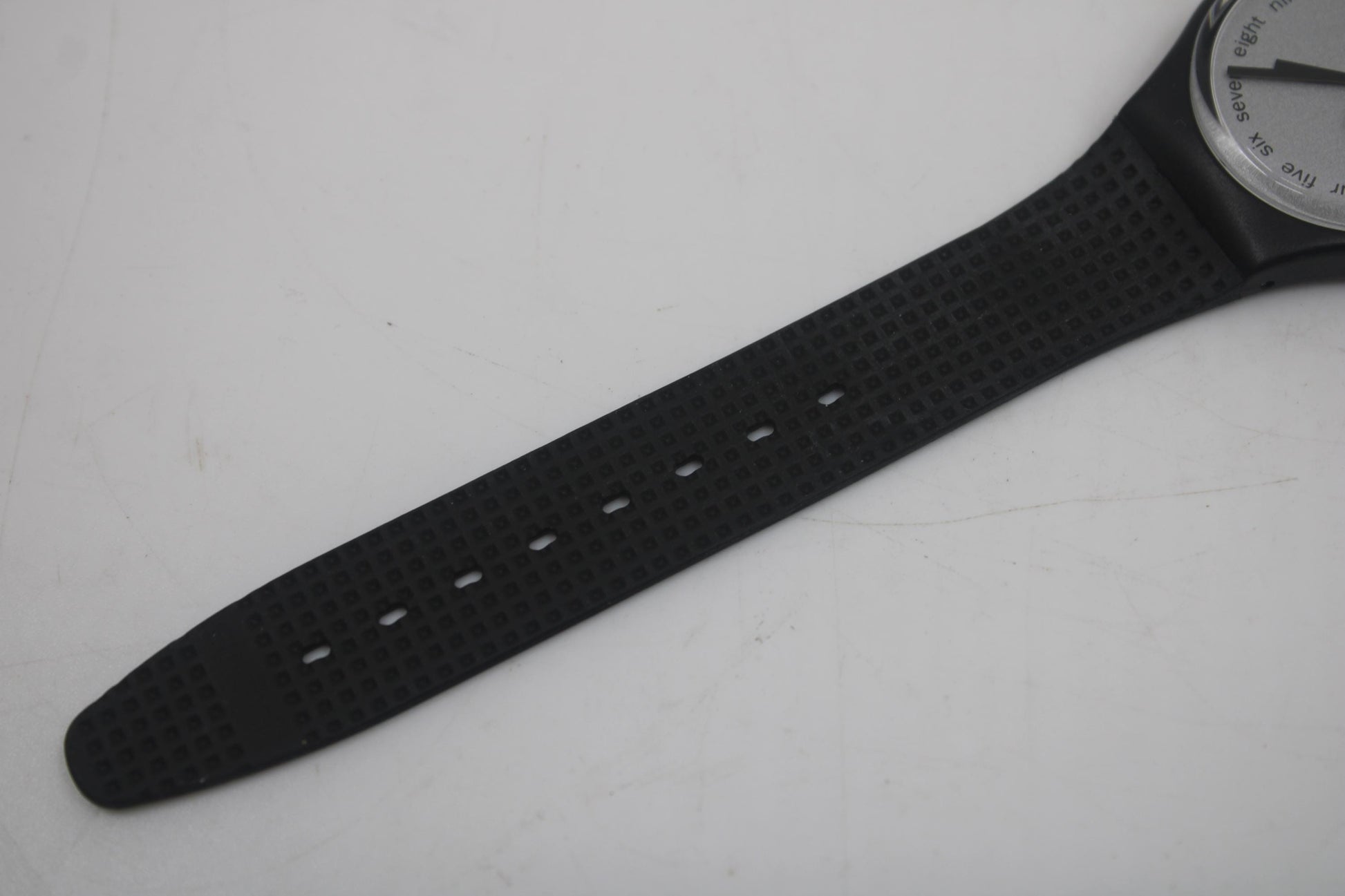 Vintage Gents Swatch 'The Burglar' GB717, NeW oLD SToCK, Never Worn, working 100% with original strap