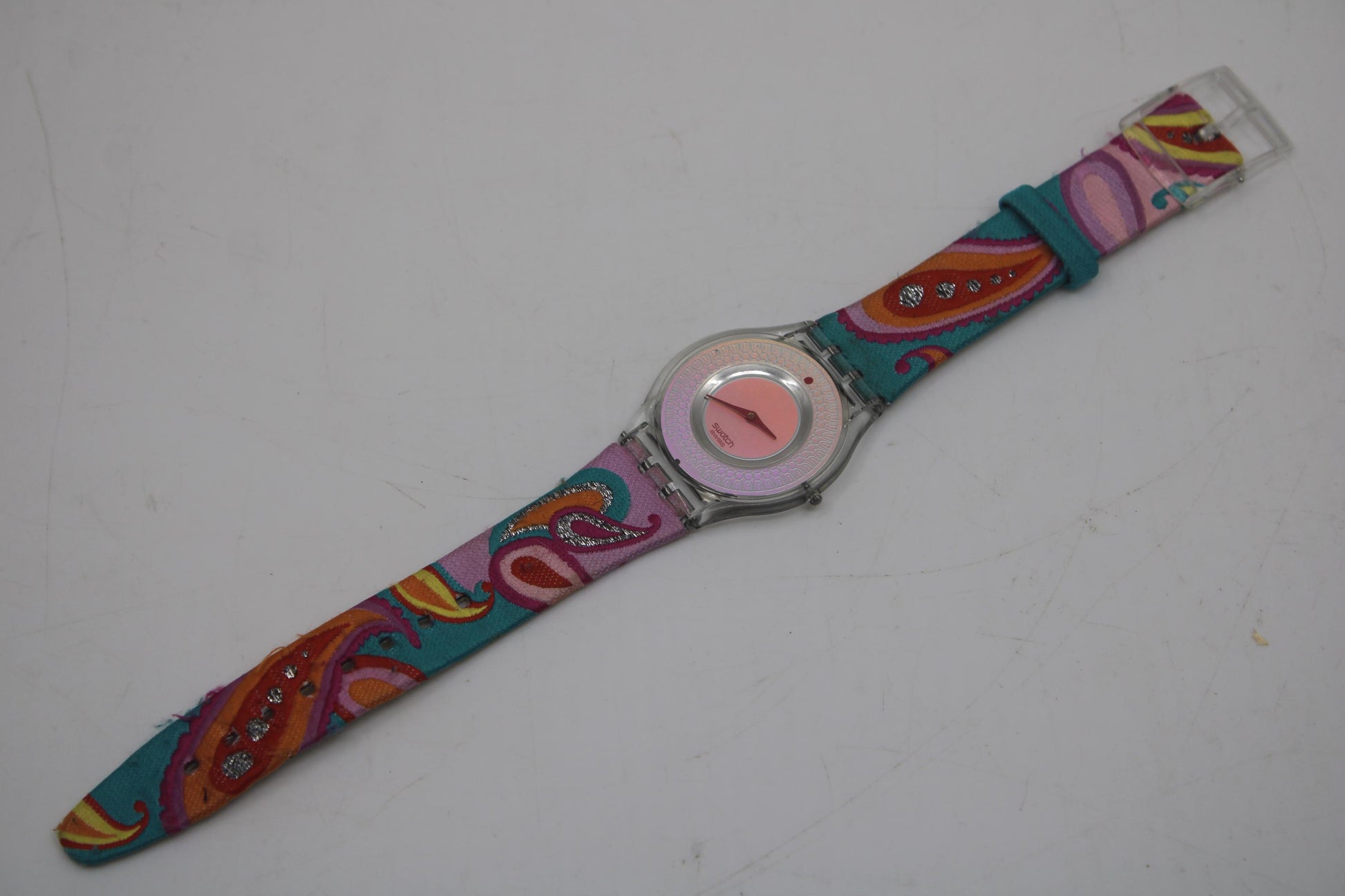 Vintage Skin Swatch 'Sundari' SFK174, NO box, very good, used condition, Watch is working fine, strap is original