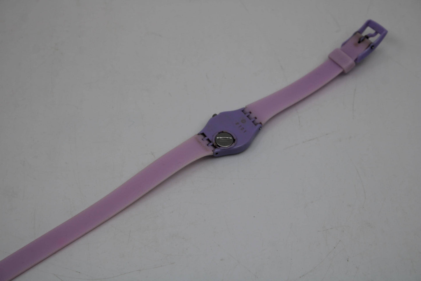 Berry Sorbet Vintage ladies Swatch, LV114, NO box, working 100%, original long strap