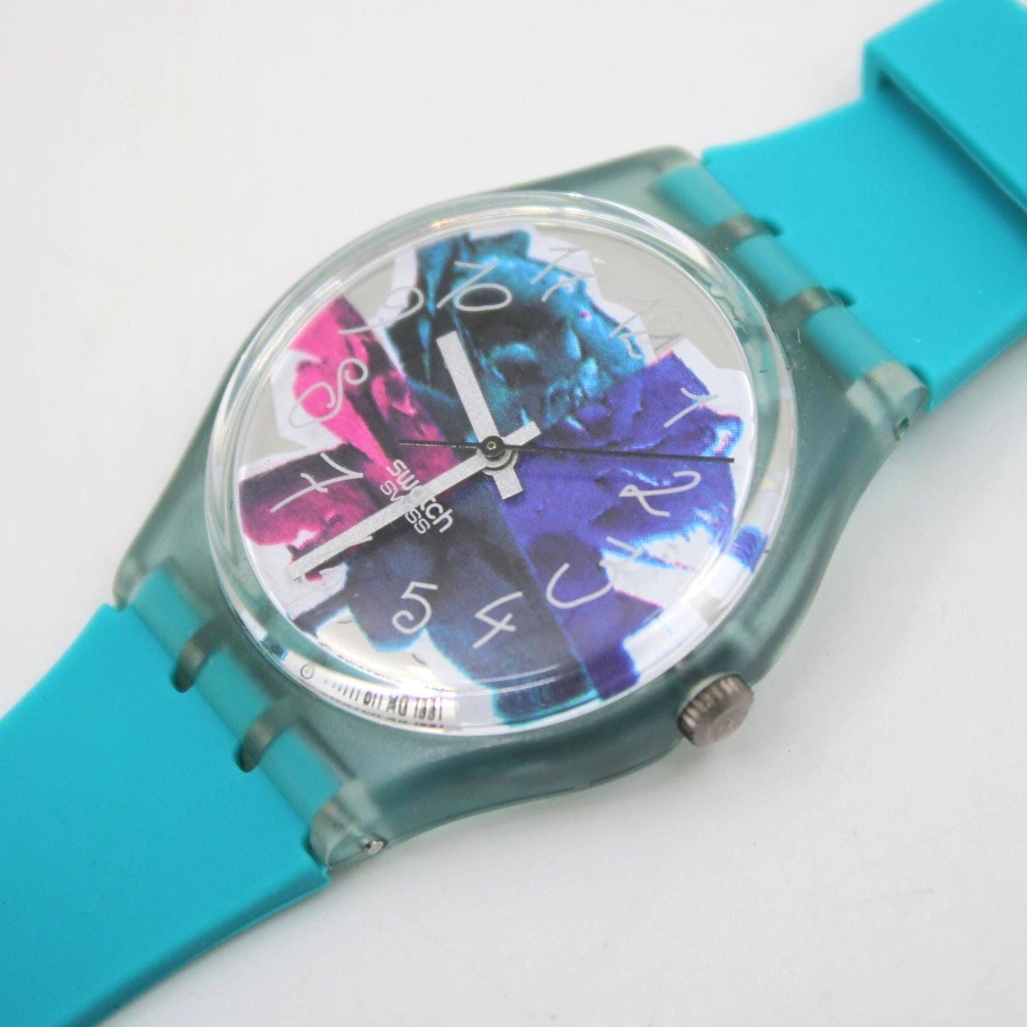 1992 Vintage Gents Swatch 'Photoshooting' GN122, in new old stock, unworn condition, working 100%