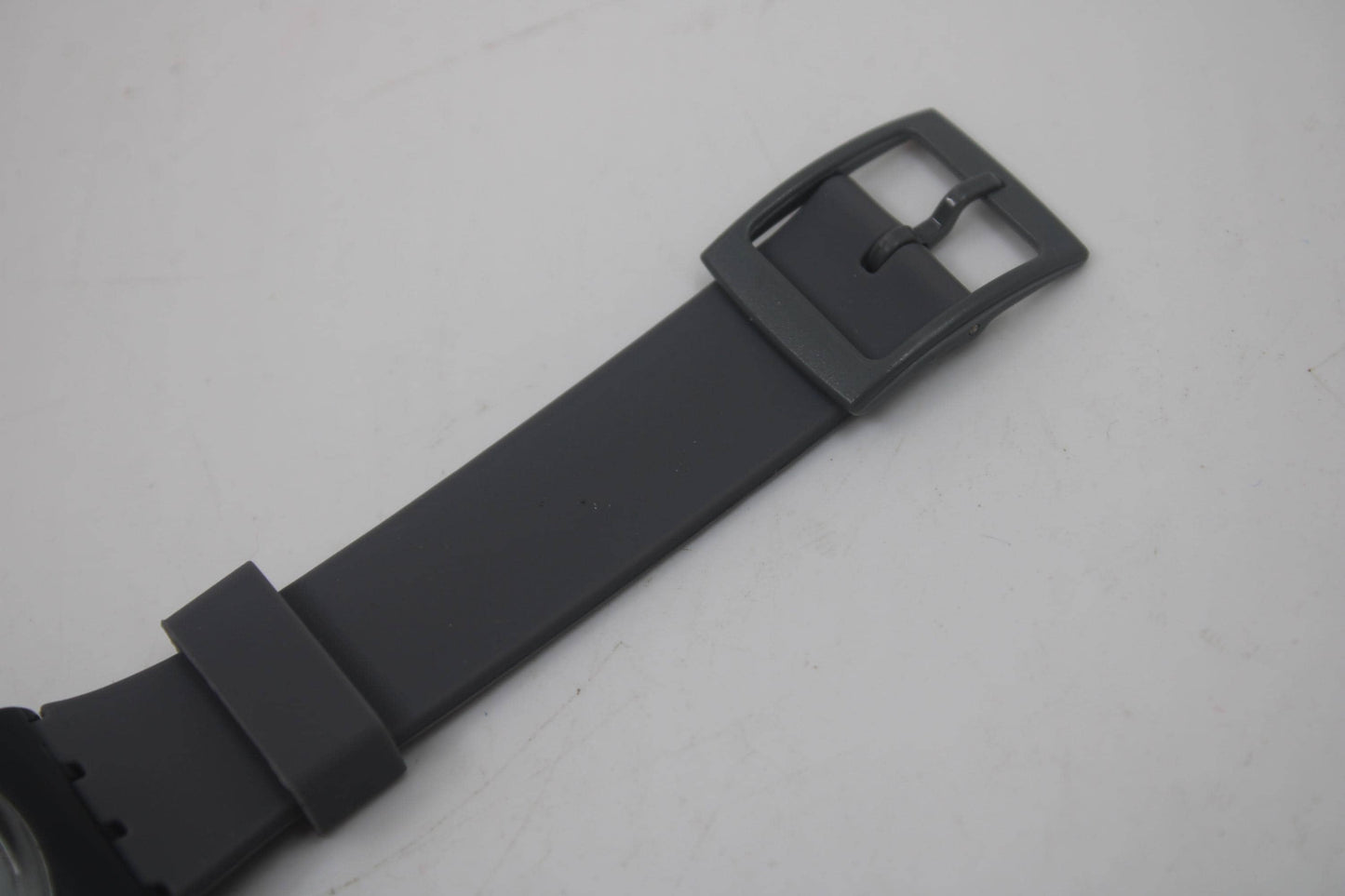 Swatch 34mm Gents, Silver Circle, GA105, VERY good condition, working