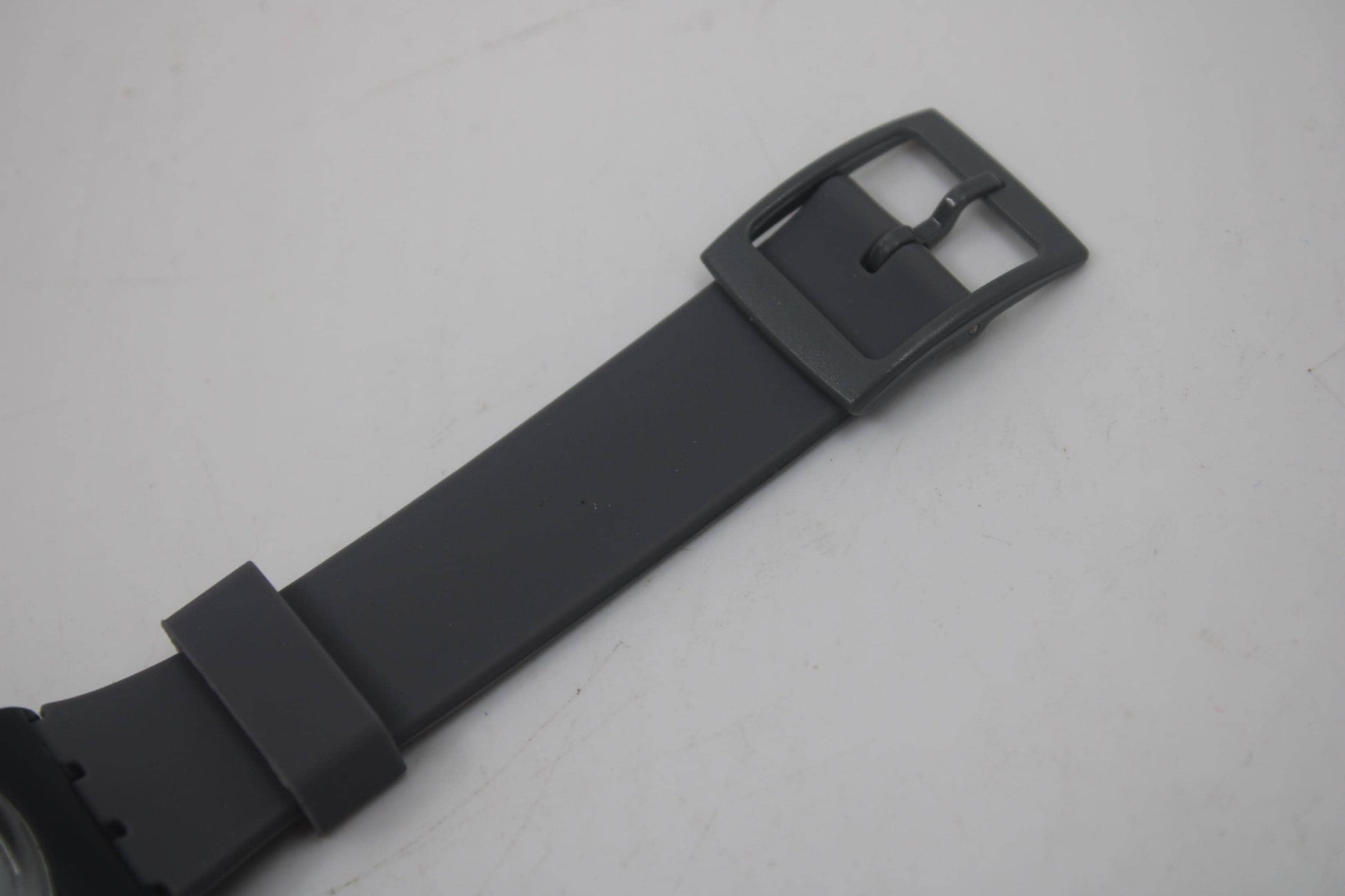 Swatch 34mm Gents, Silver Circle, GA105, VERY good condition, working