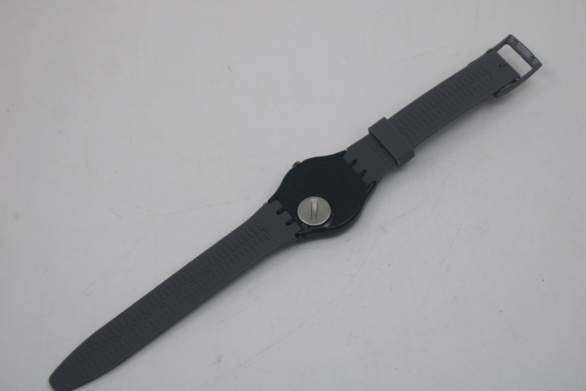 Swatch 34mm Gents, Silver Circle, GA105, VERY good condition, working