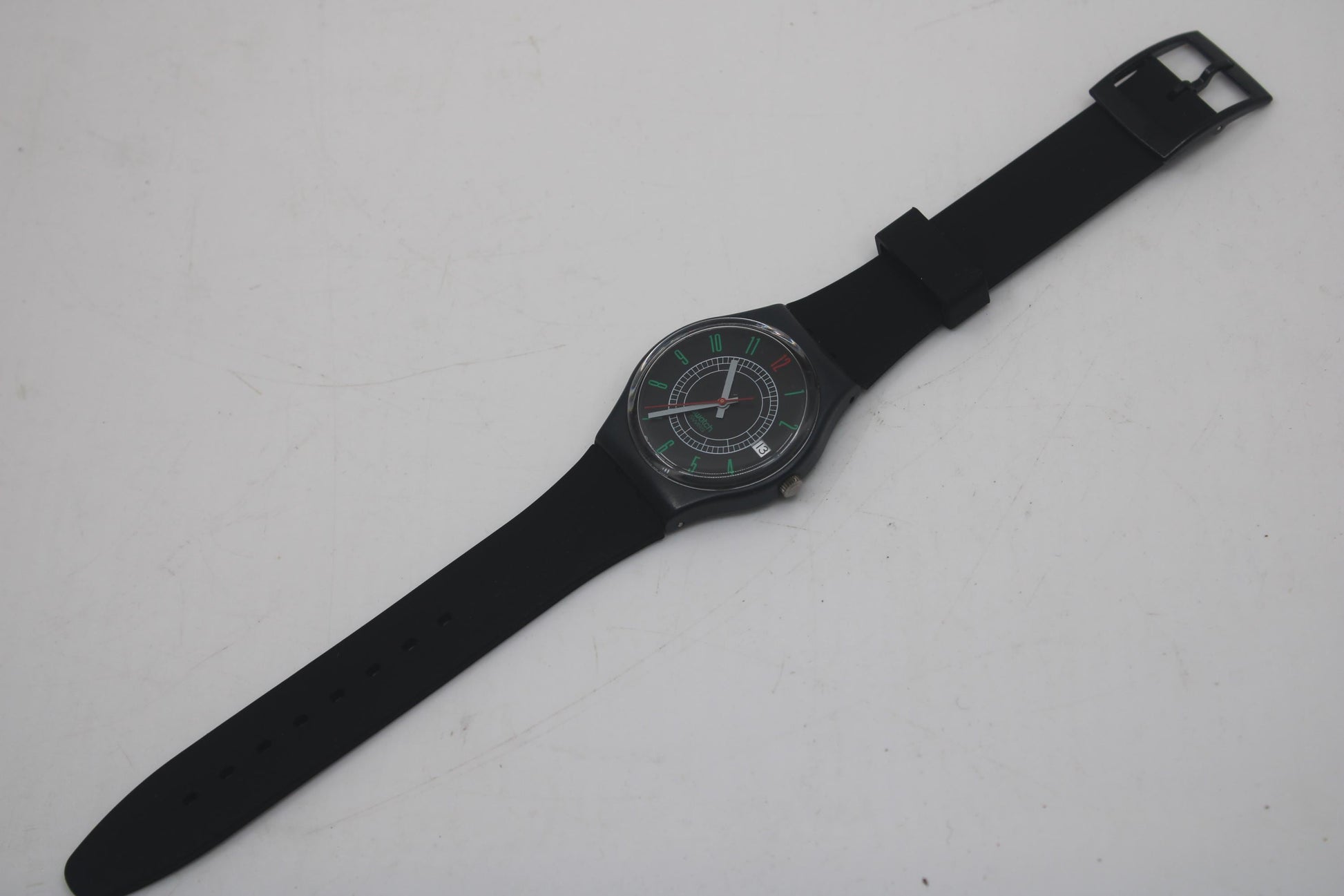 1986 Swatch 34mm Gents 'Ritz' GA400, working fine, NEAR MINT condition, brandnew strap
