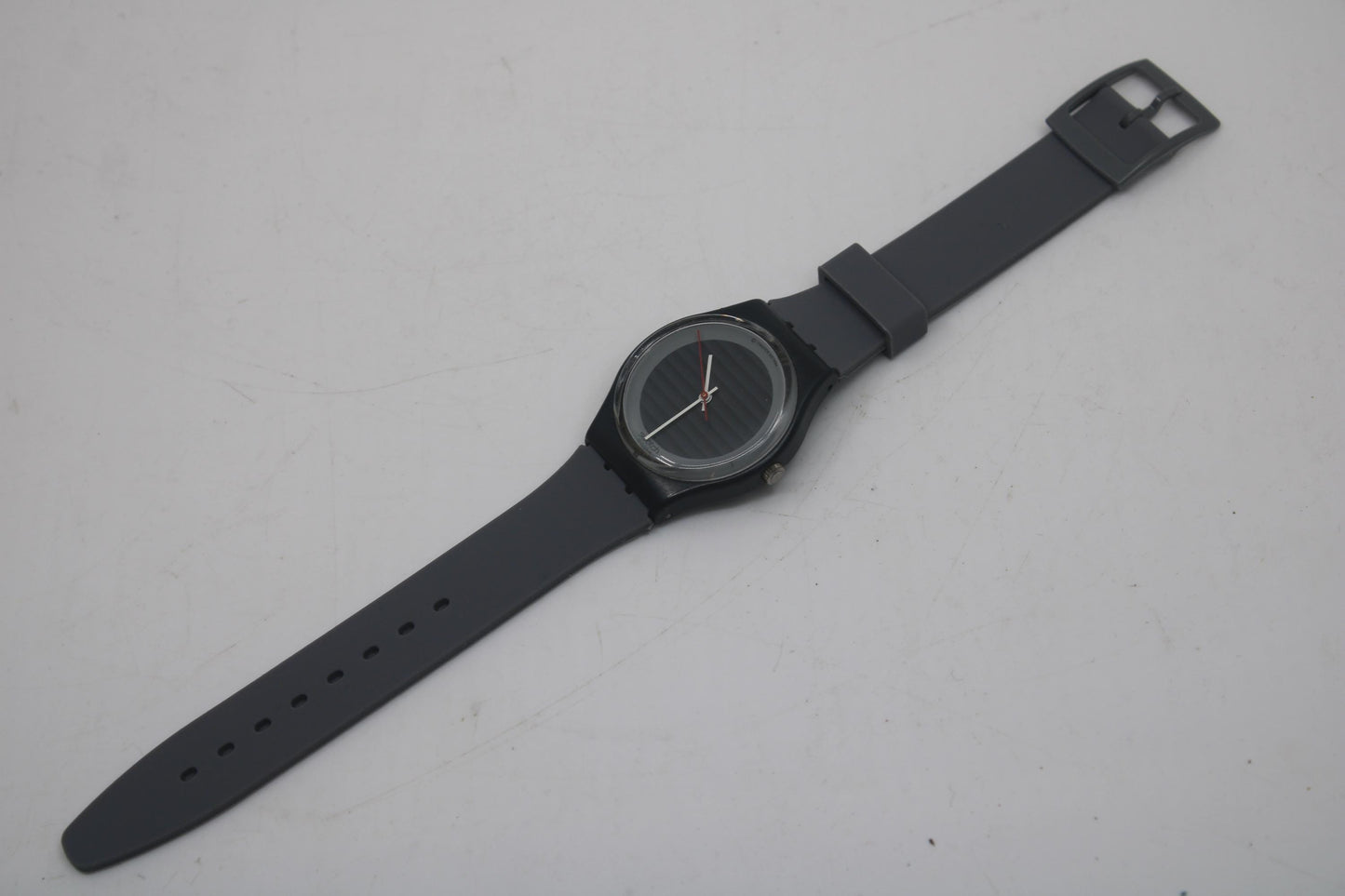 Swatch 34mm Gents, Silver Circle, GA105, VERY good condition, working
